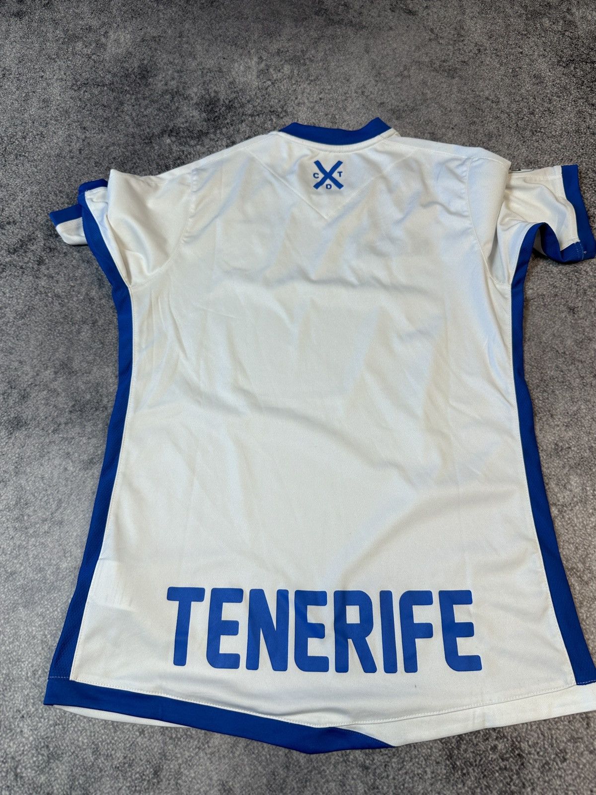 Hummel Hummel Tenerife Soccer Jersey Streetwear Rare Casual Spain Size US XS / EU 42 / 0 - 6 Thumbnail