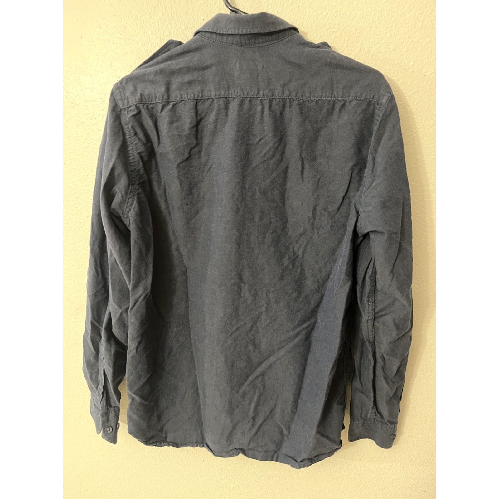 H&M VINTAGE? No — H&M Button-Down Dress Shirt Men’s Size M Blue Long Sleeve Business Casual Shirt Mens Medium Blue 100% Cotton Button-Up Preppy Pockets Size US M / EU 48-50 / 2 - 2 Thumbnail