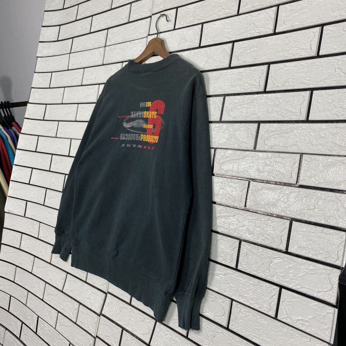Japanese Brand Vintage Sweatshirt Vans Big Logo Size US M / EU 48-50 / 2 - 11 Thumbnail