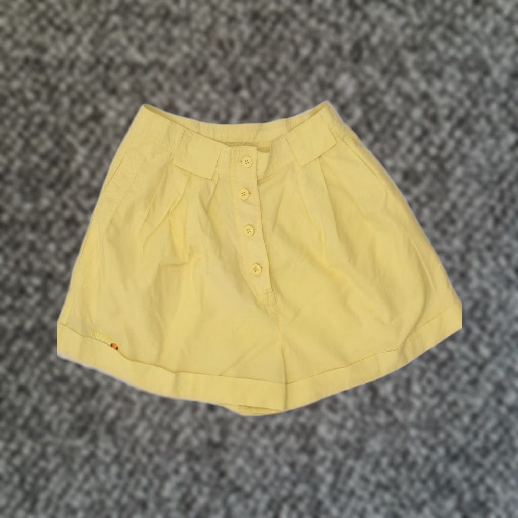 Ellesse ELLESSE Womens Pegged Casual Shorts US 8 Medium Yellow Cotton W25 Size 32" / US 10 / IT 46 - 1 Thumbnail