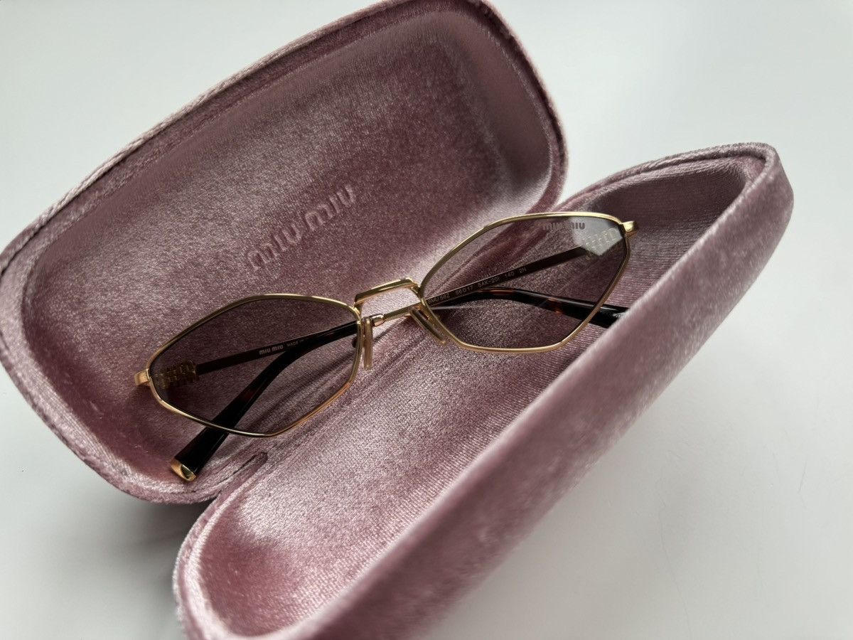 Miu Miu × Vintage NEW Miu Miu sunglasses SMU 56ZS ZVN-20I Size ONE SIZE - 2 Thumbnail
