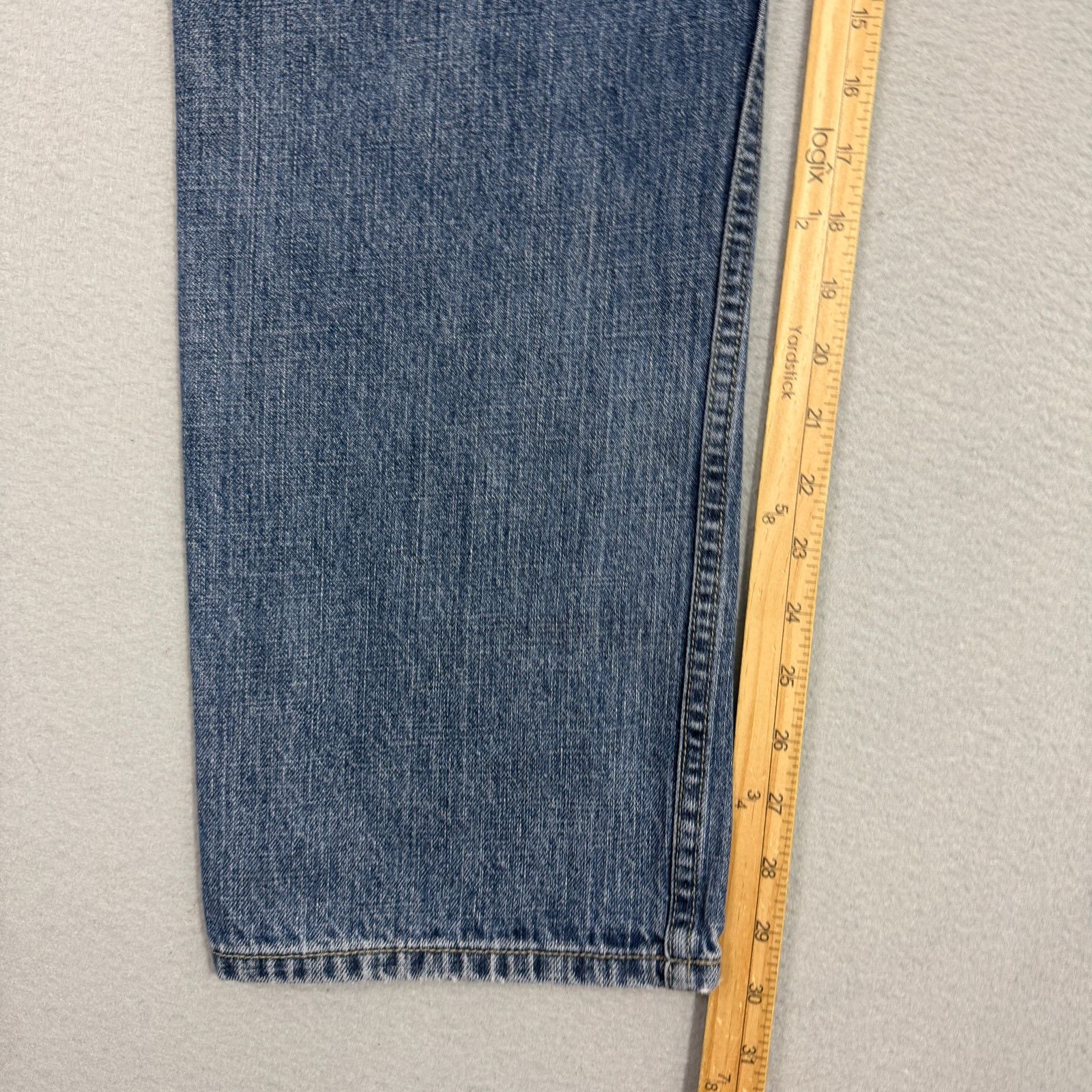 Levi's Vintage Levis 505 Regular Fit Jeans Mens 33x30 Faded 2006 Size US 33 - 10 Thumbnail