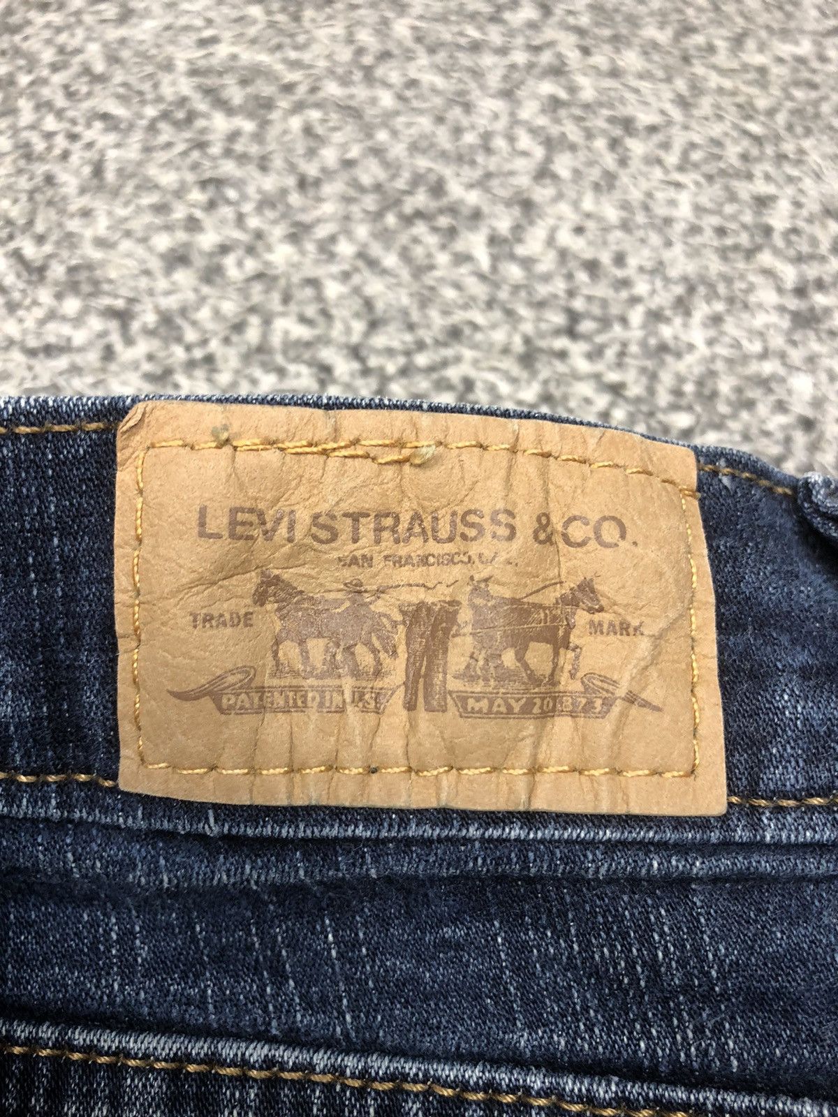 Japanese Brand × Levi's × Vintage Levis 548 Perfectly Slimming Jorts Jeans Size 35" - 14 Thumbnail