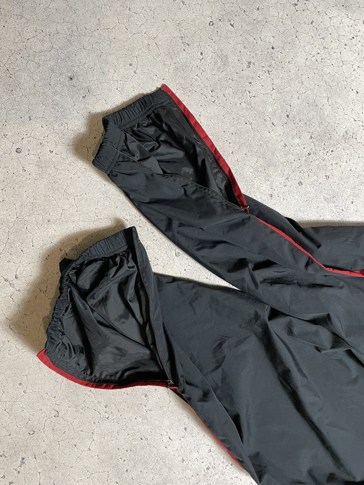 Nike Vintage Nike KNVB Netherlands Track Pants Nylon Swoosh Y2K Size US 38 / EU 54 - 10 Thumbnail