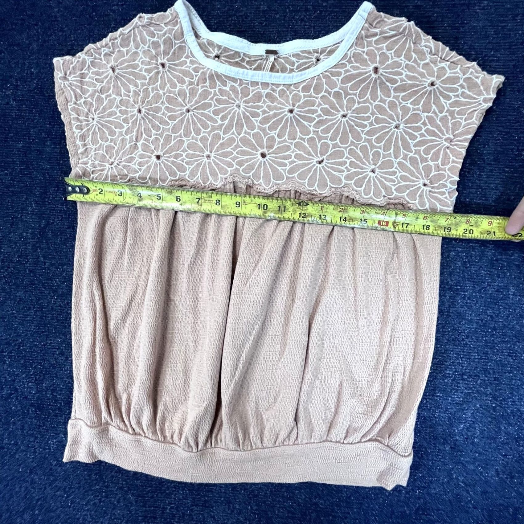 Free People Free People Sweater Womens Small Embroidered Crochet Lace Boho Short Sleeve Top Size S / US 4 / IT 40 - 3 Thumbnail