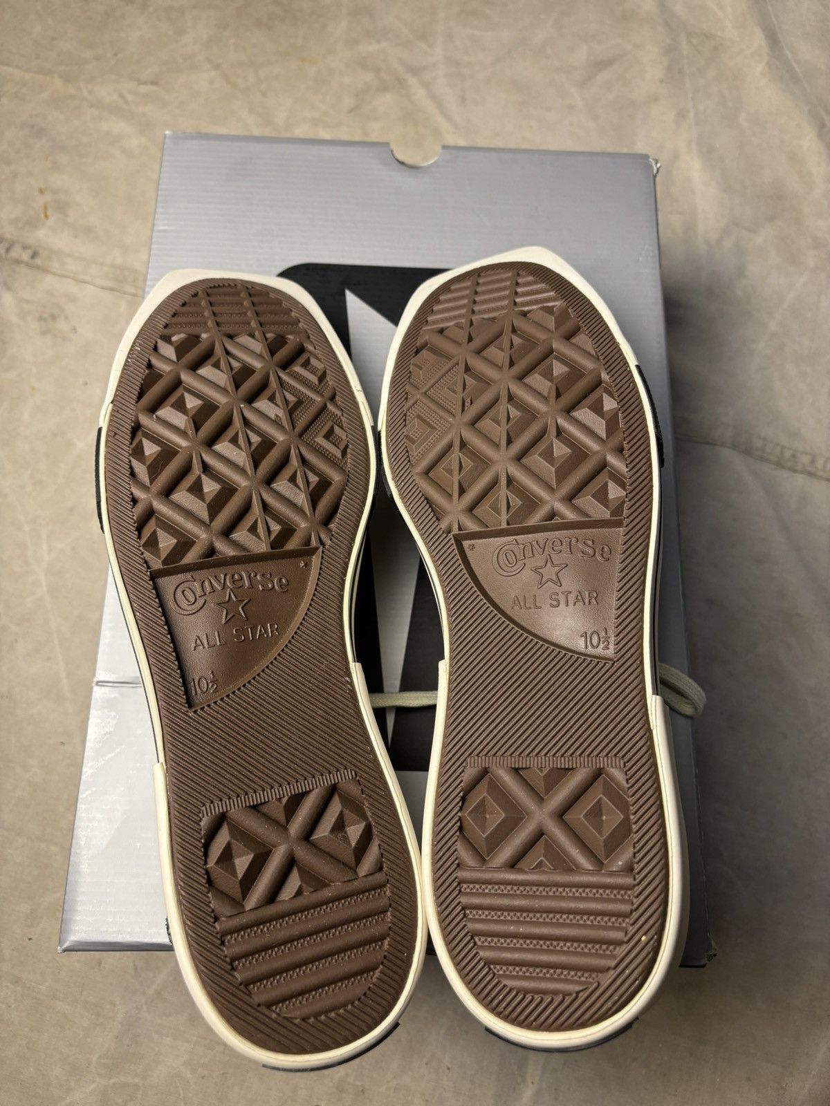 Converse × Rick Owens Drkshdw Rick Owens X Converse Turbodrk Silver Low 10.5 Size US 10.5 / EU 43-44 - 8 Thumbnail