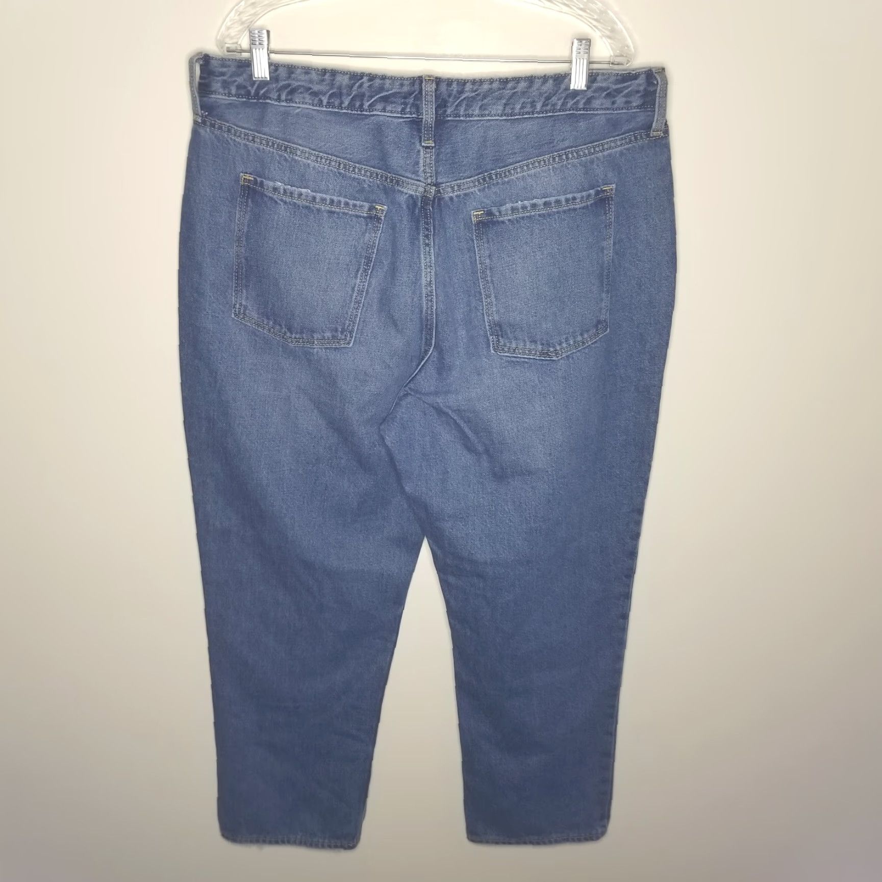 Old Navy VINTAGE? No. The item is not vintage. Old Navy Jeans Women Straight Blue Size 14 Regular 27.5 Inseam 38 Waist NWT Women’s Jeans Blue Straight 14 Size 36" / US 14 / IT 50 - 5 Thumbnail
