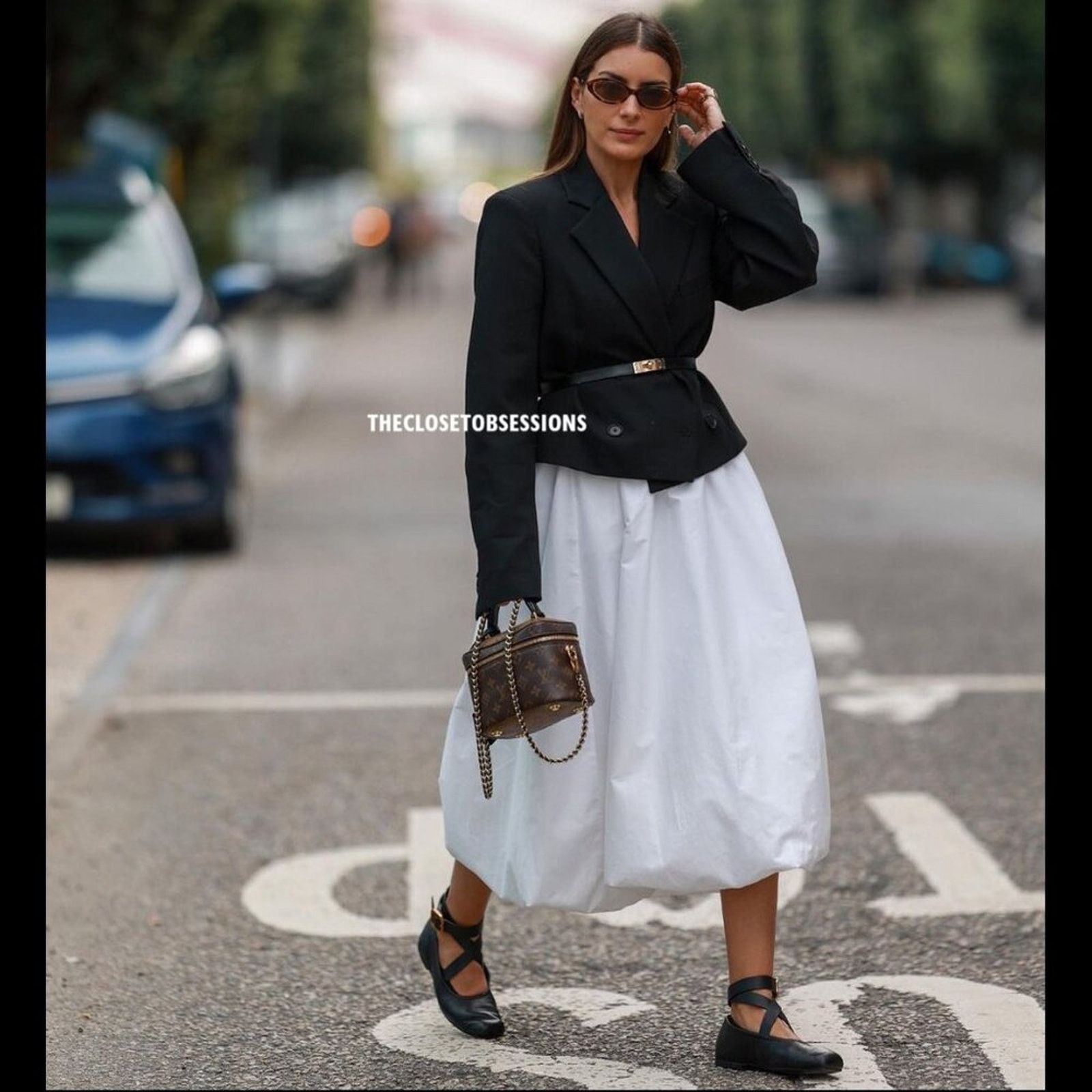 Zara ZARA BLOGGER FAVE!!! Balloon Hem Midi Skirt (L) Size 30" / US 8 / IT 44 - 3 Thumbnail