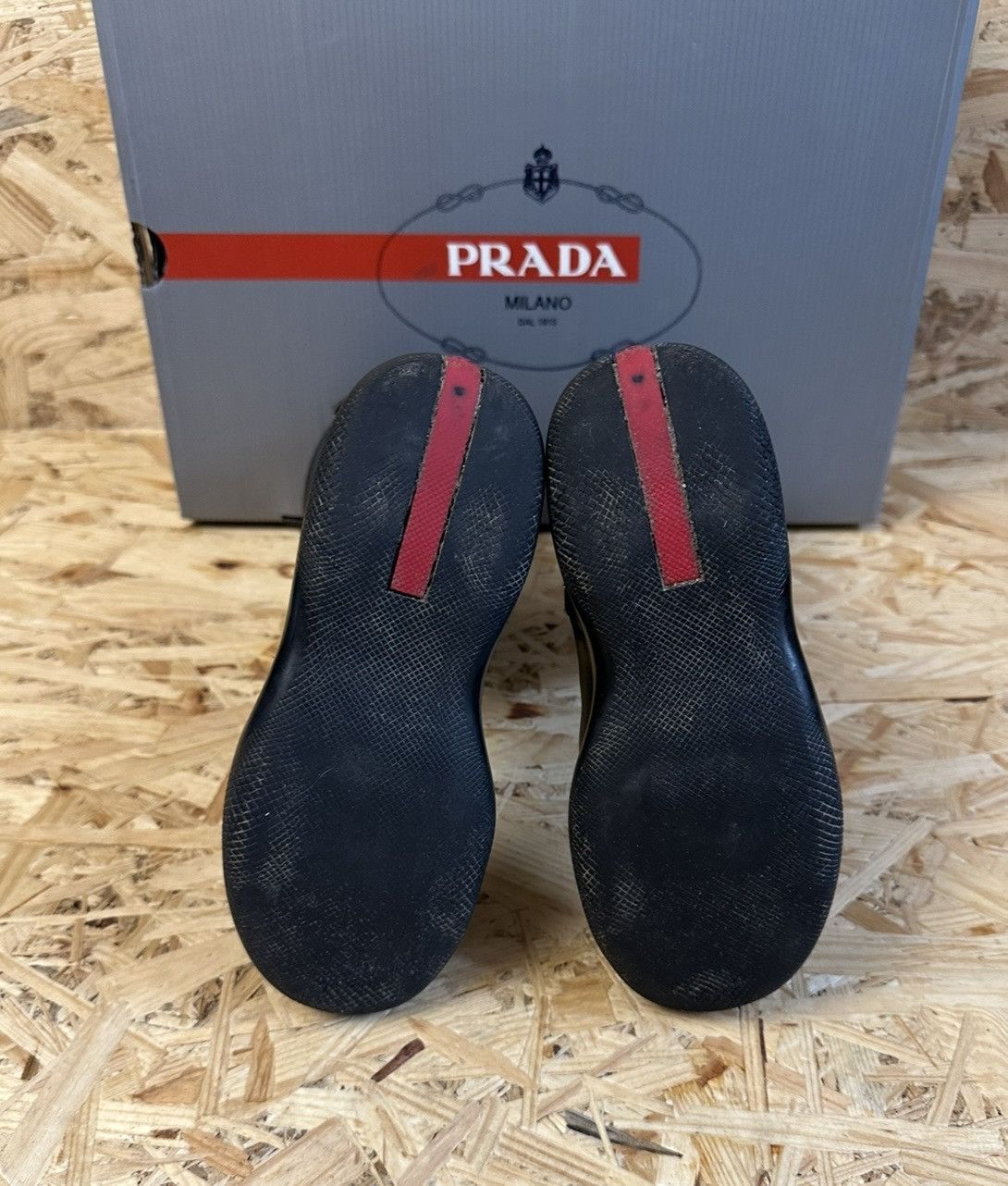 Prada Prada boots 30 IT unisex kids Size US 5 / EU 37 - 9 Thumbnail
