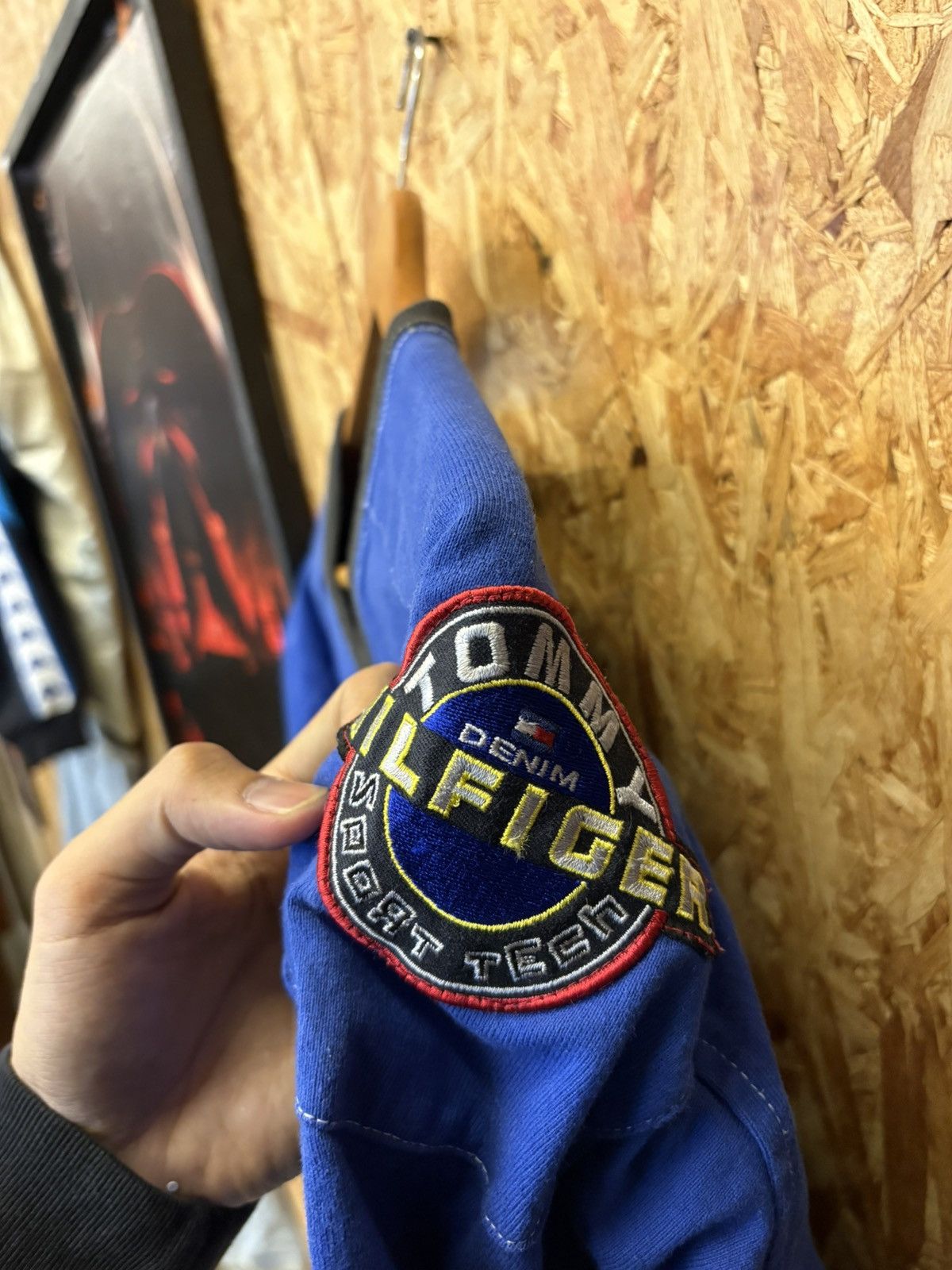 Tommy Hilfiger Vintage Tommy Hilfiger Longsleeve Hockey Design 🔥 Size US L / EU 52-54 / 3 - 4 Thumbnail