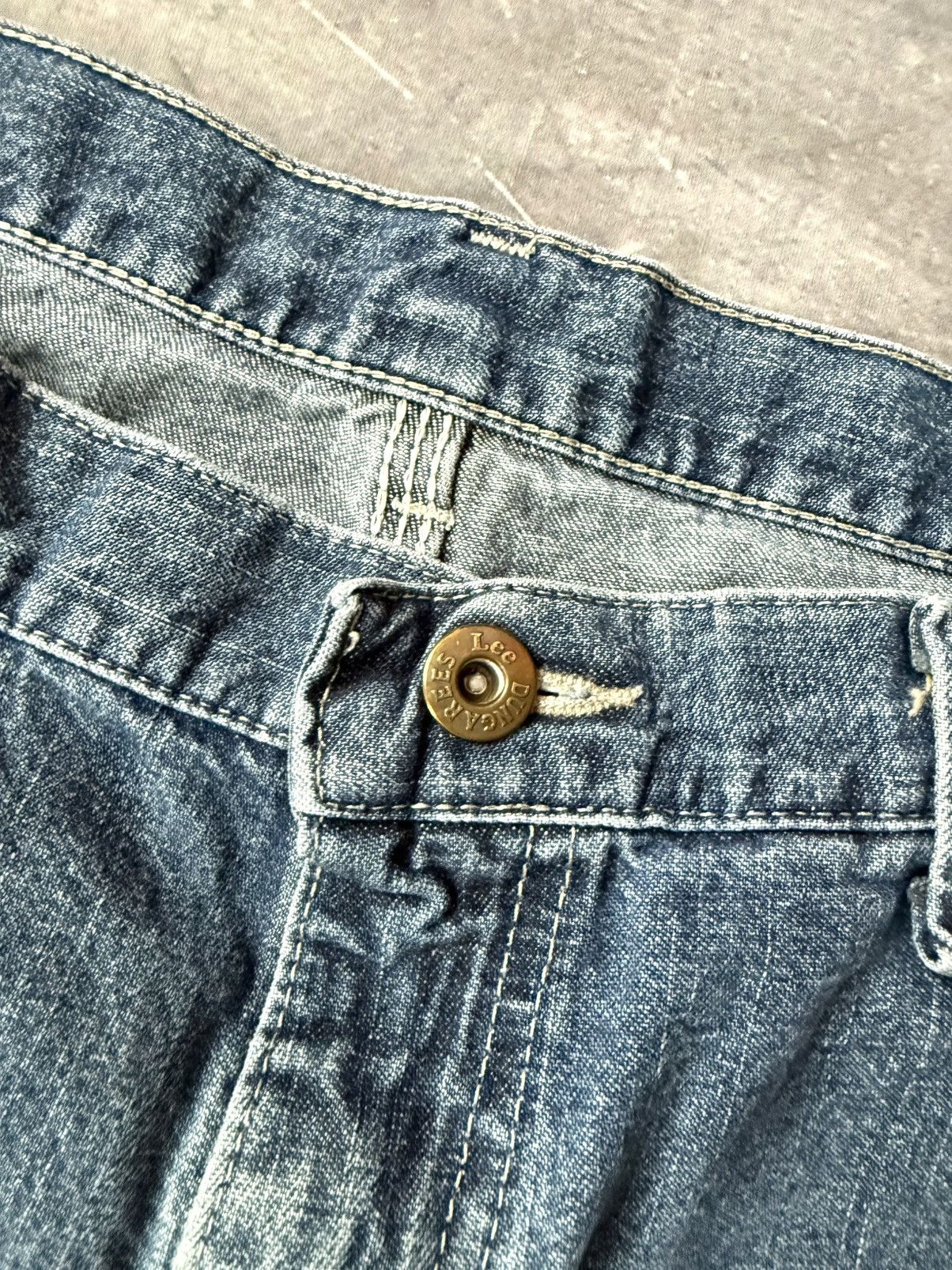 Vintage Vintage Lee Dungarees Carpenter Shorts (36) Size US 36 / EU 52 - 5 Thumbnail