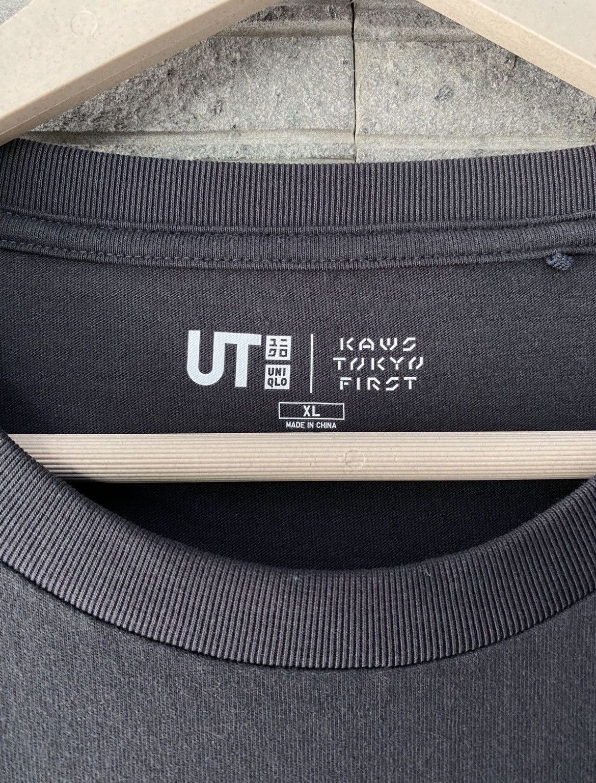 Kaws × Uniqlo Uniqlo kaws tokyo first Size US XL / EU 56 / 4 - 4 Thumbnail