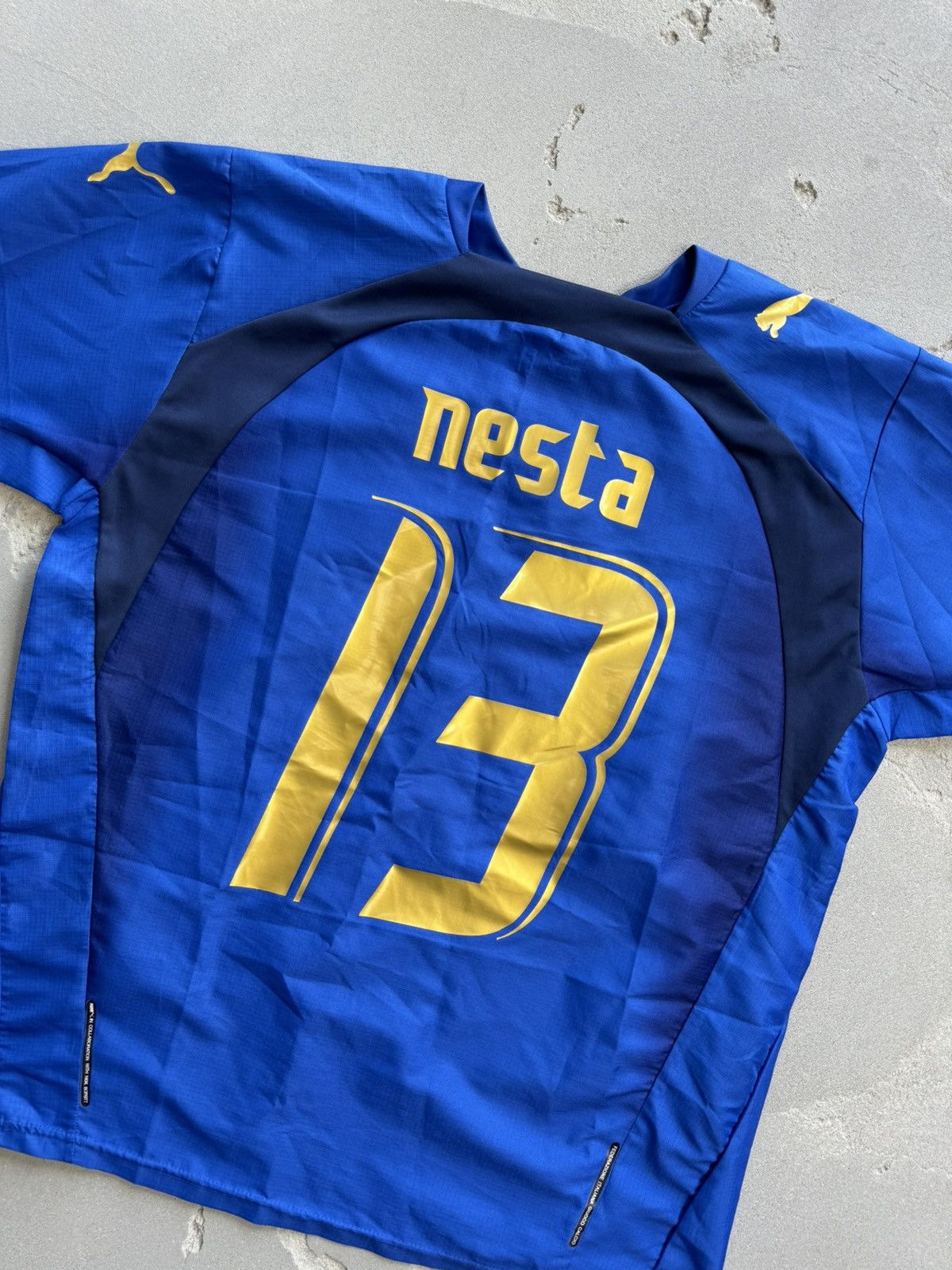 Vintage ITALY HOME FOOTBALL SHIRT Jersey sz M #13 nesta Size US M / EU 48-50 / 2 - 4 Thumbnail