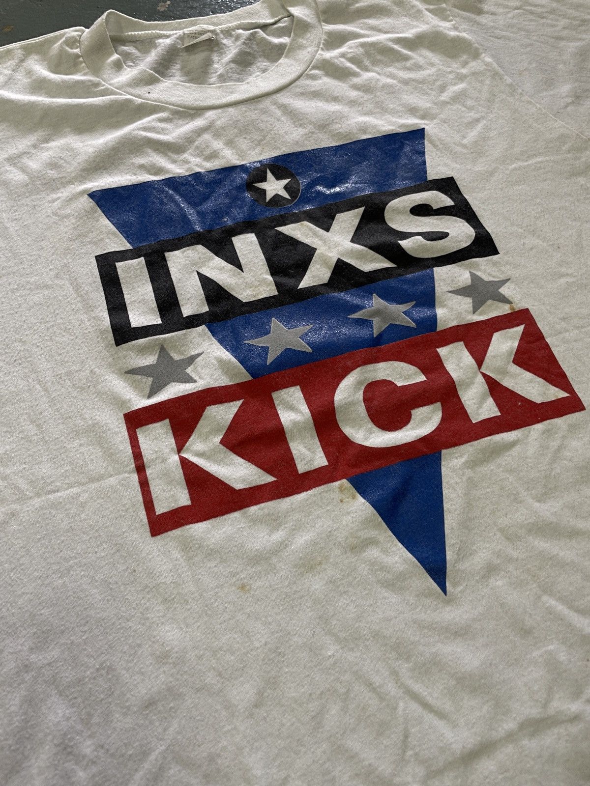 Band Tees × The Unbranded Brand × Vintage Vintage 80s INXS Album “KICK” Band Tees Size US XL / EU 56 / 4 - 2 Thumbnail