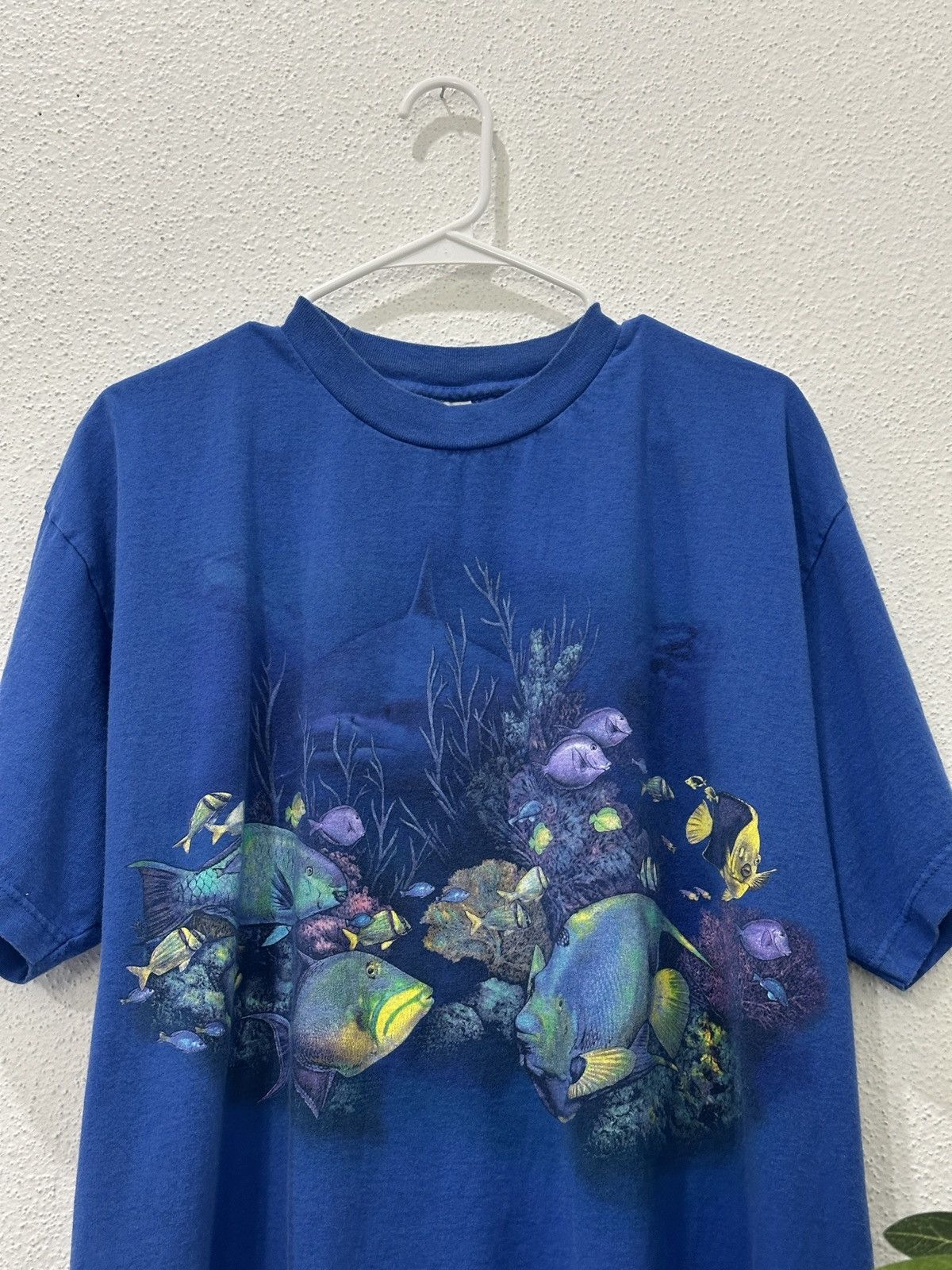 Vintage Vintage 90s Fish Nature Shark Ocean Sea Blue Tshirt Size XL Size US XL / EU 56 / 4 - 2 Thumbnail