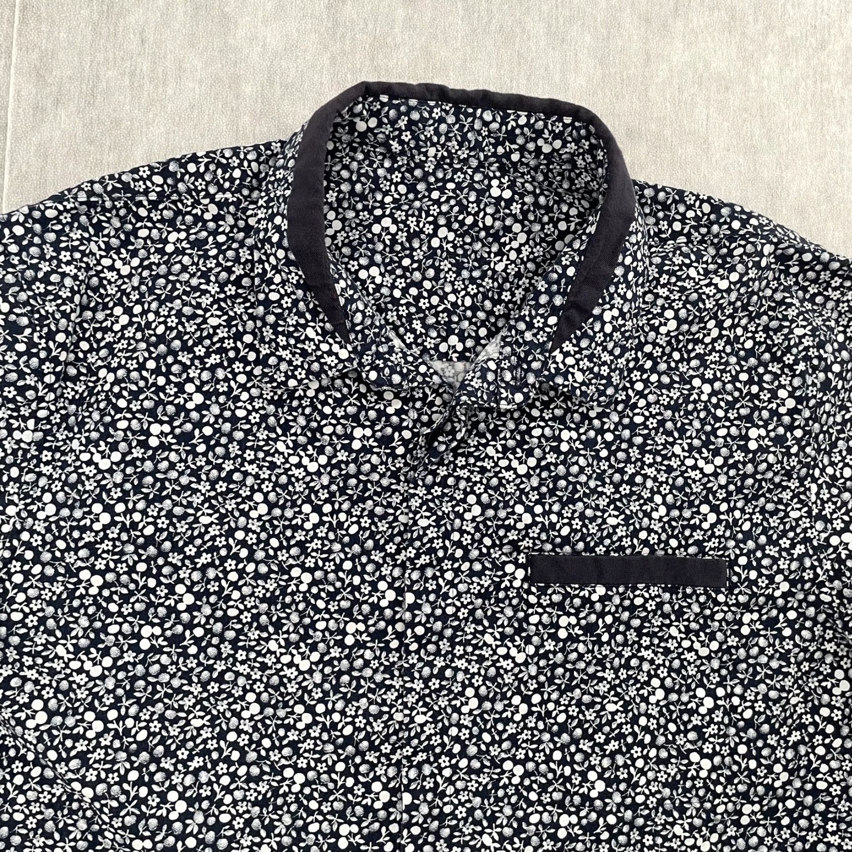 Lululemon VINTAGE Lululemon Shirt Mens Short Sleeve Button Up Adult Medium Blue Floral Casual Size US M / EU 48-50 / 2 - 3 Thumbnail