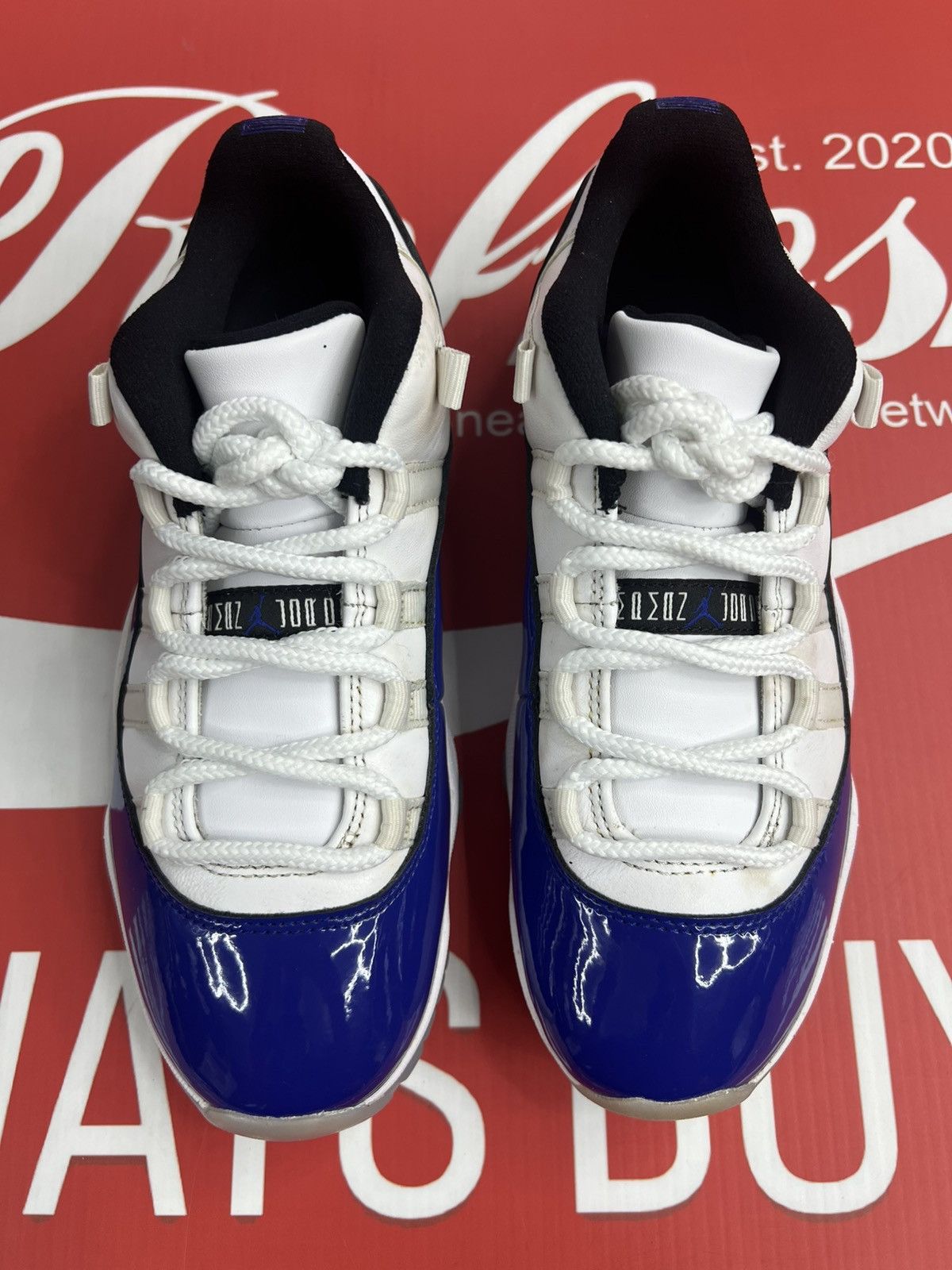 Jordan Brand Air Jordan 11 Low White Concord Size 7.5w/6Y Size US 6 / EU 39 - 4 Thumbnail