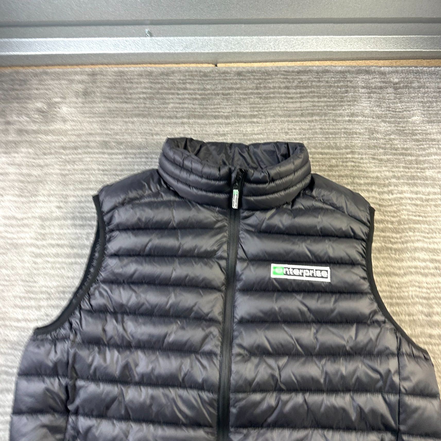 Vintage VINTAGE Image Solutions Enterprise Vest Mens Large Black Puffer Windbreaker Full Zip Casual Winter Fall Mens Size US L / EU 52-54 / 3 - 3 Thumbnail