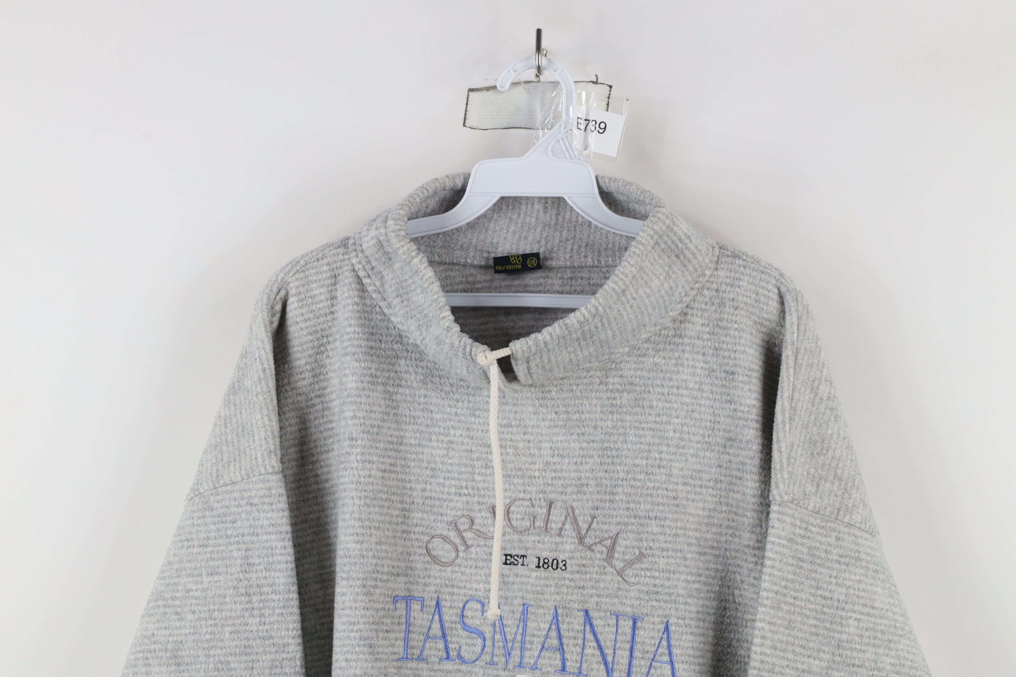 Vintage Vintage 90s Streetwear Tasmania Australia Fleece Sweater Size L / US 10 / IT 46 - 2 Thumbnail