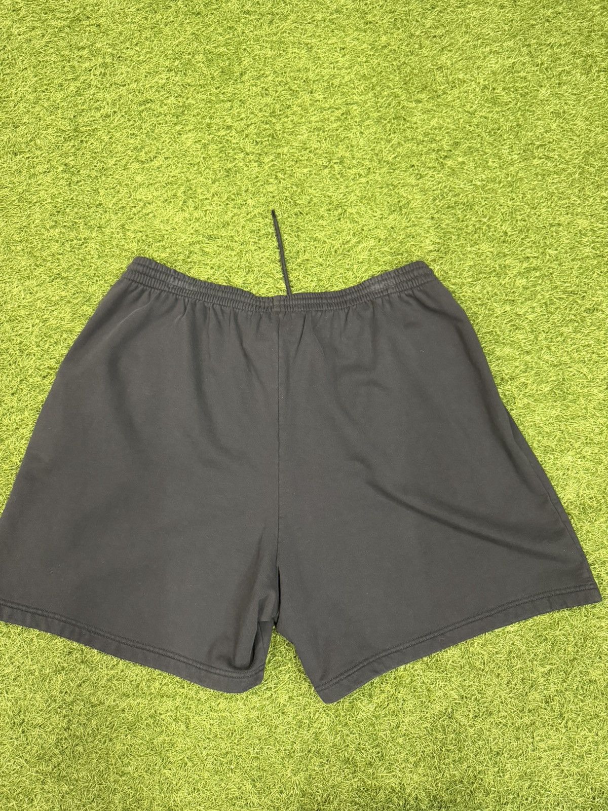 Balenciaga Balenciaga NY Logo Shorts Size US 38 / EU 54 - 2 Thumbnail