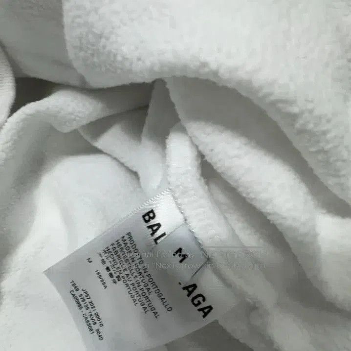 Balenciaga Balenciaga White Drawstring Long Sleeve Hoodie. Size US M / EU 48-50 / 2 - 4 Thumbnail