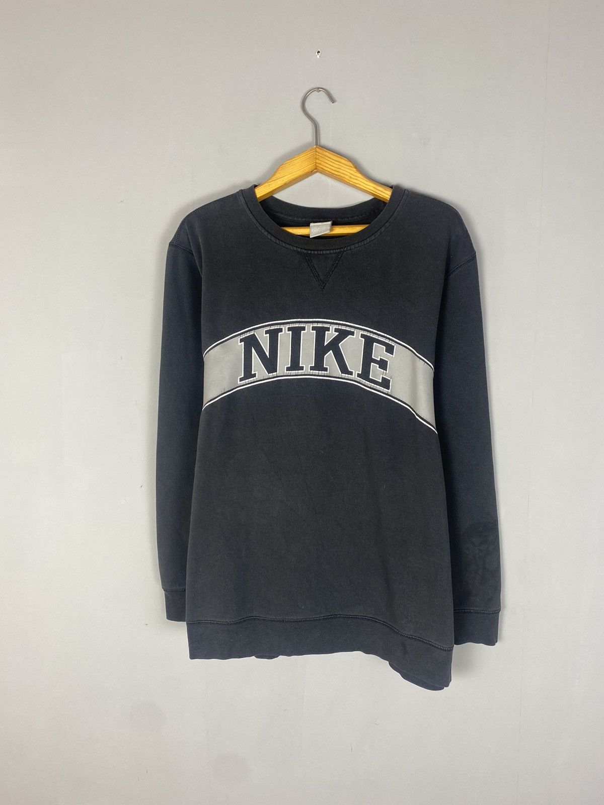 Nike Vintage Nike sweatshirt Size US L / EU 52-54 / 3 - 1 Thumbnail