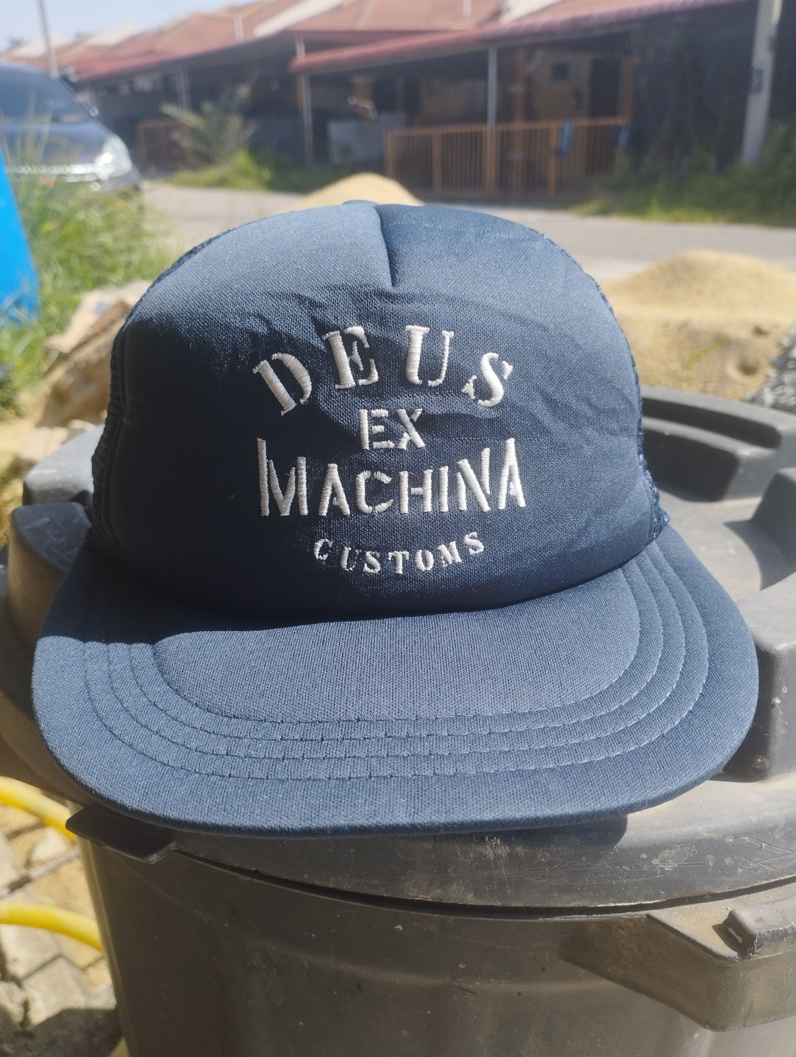 Japanese Brand DEUS EX MACHINA Size ONE SIZE - 1 Thumbnail