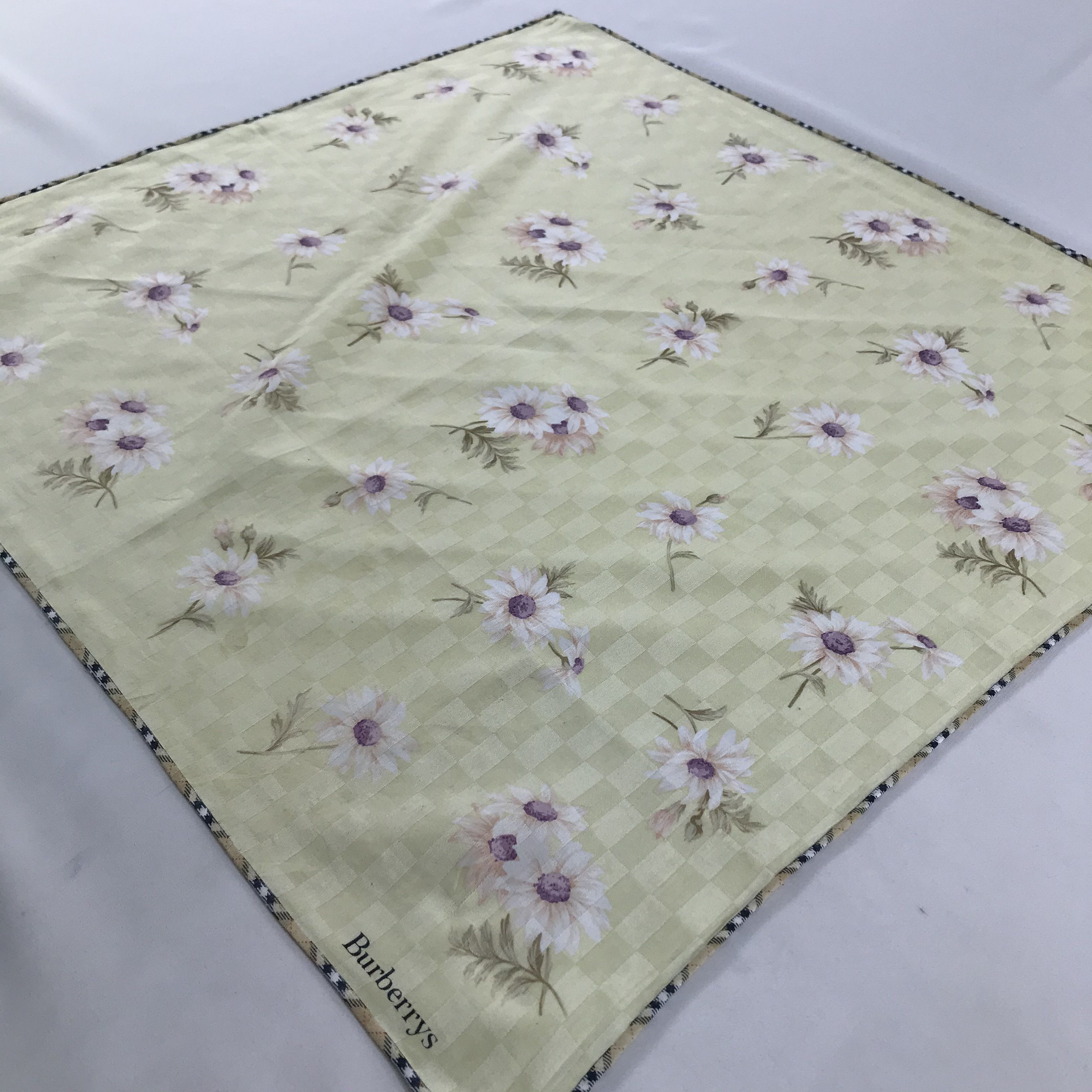 Burberry × Vintage Burberry Bandana / Handkerchief / Neckerchief - S1240 Size ONE SIZE - 2 Thumbnail