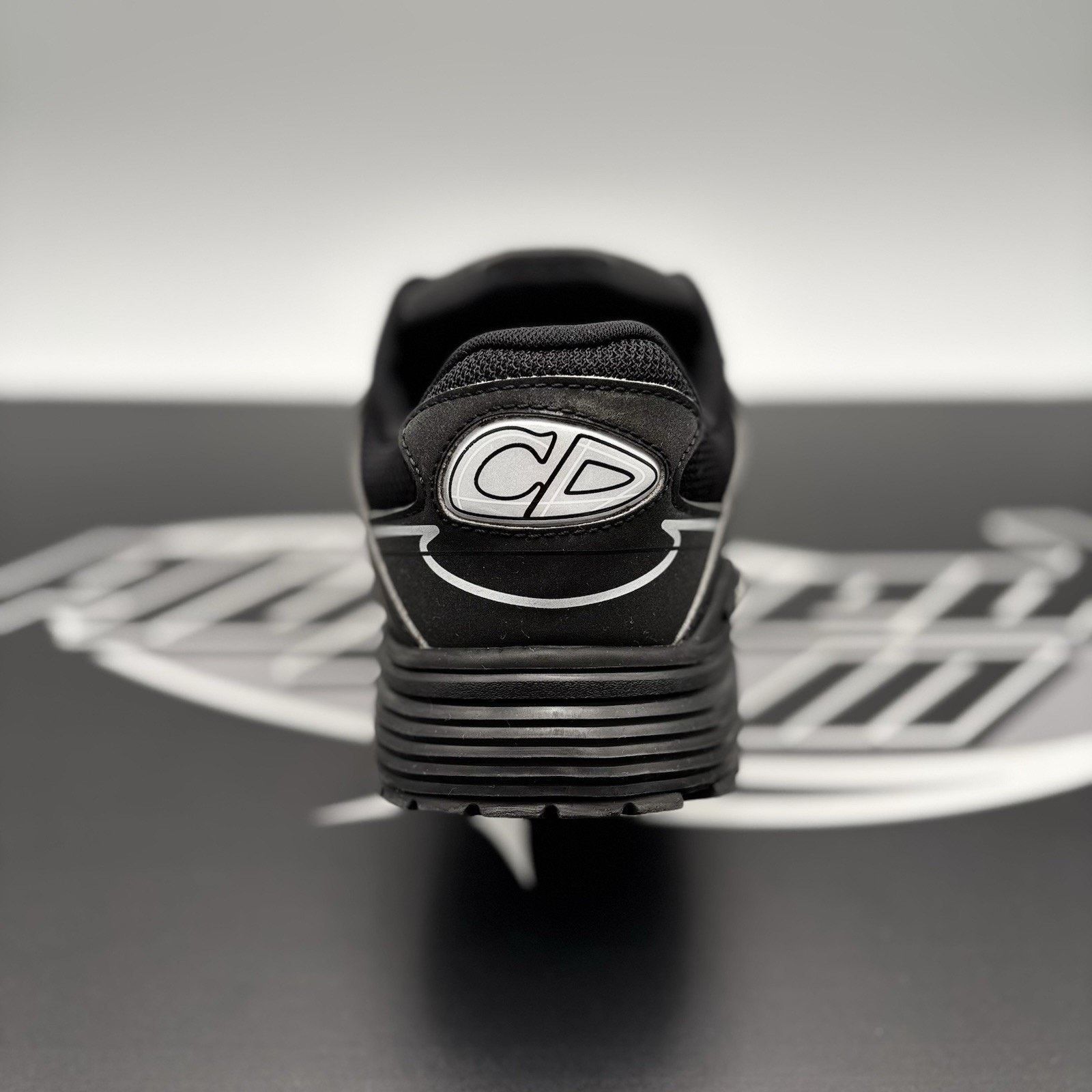 Dior Dior B30 Reflective Sneaker ' Black ' | GOOD CONDITION! Size US 8 / EU 41 - 3 Thumbnail