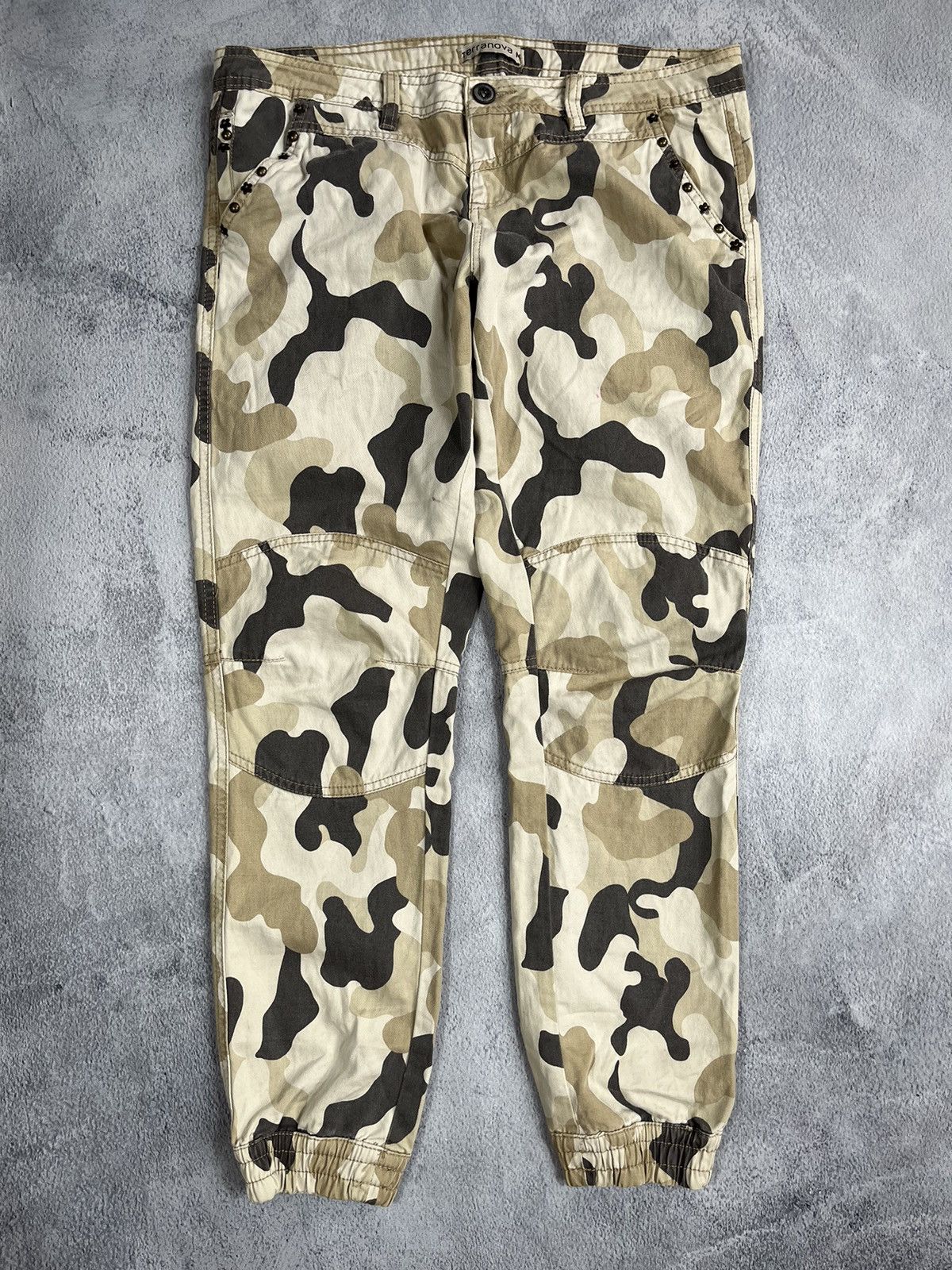 Japanese Brand × Vintage Vintage Y2K Low Rise camo double knee style pants japan M Size 28" / US 6 / IT 42 - 1 Thumbnail