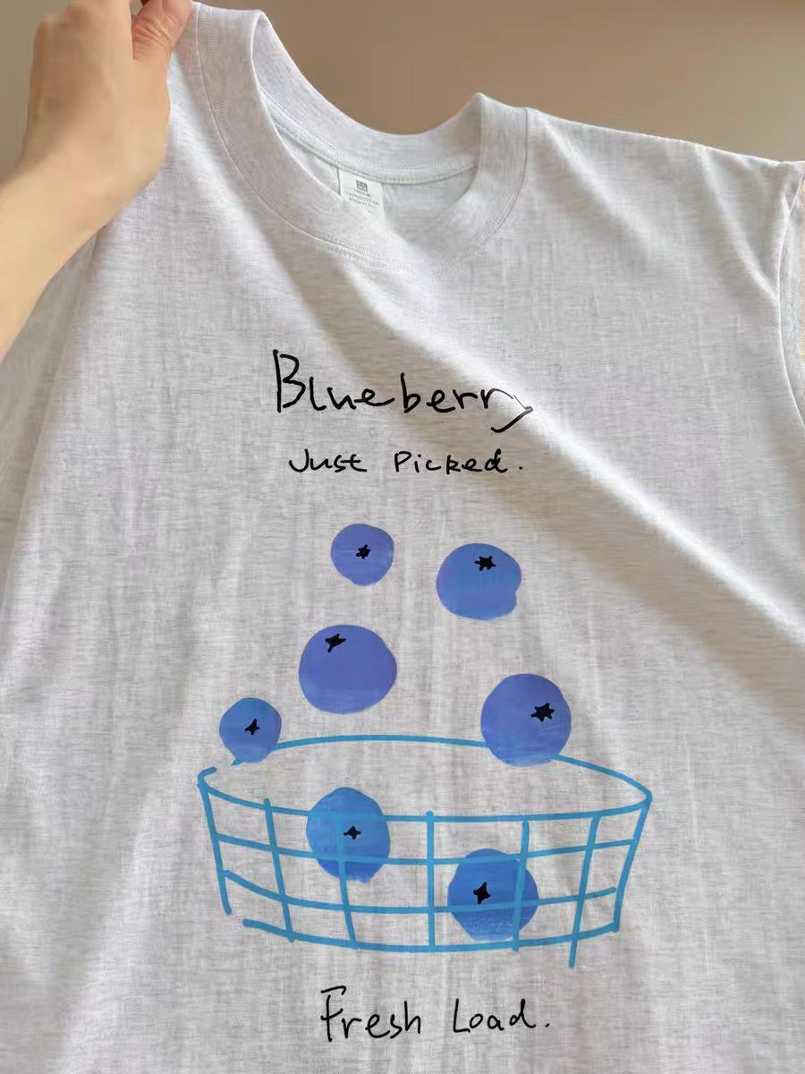 Vintage Grey washed vintage blueberry print t-shirt Size US M / EU 48-50 / 2 - 2 Thumbnail