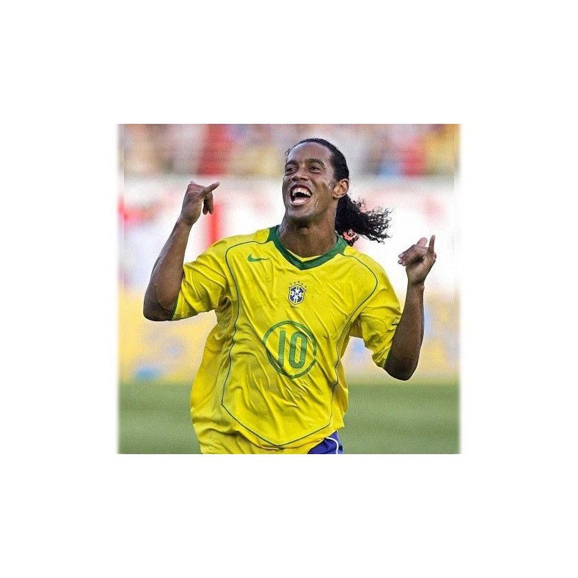 Nike Ronaldinho Brazil 2004 Soccer Jersey M Size US M / EU 48-50 / 2 - 8 Thumbnail