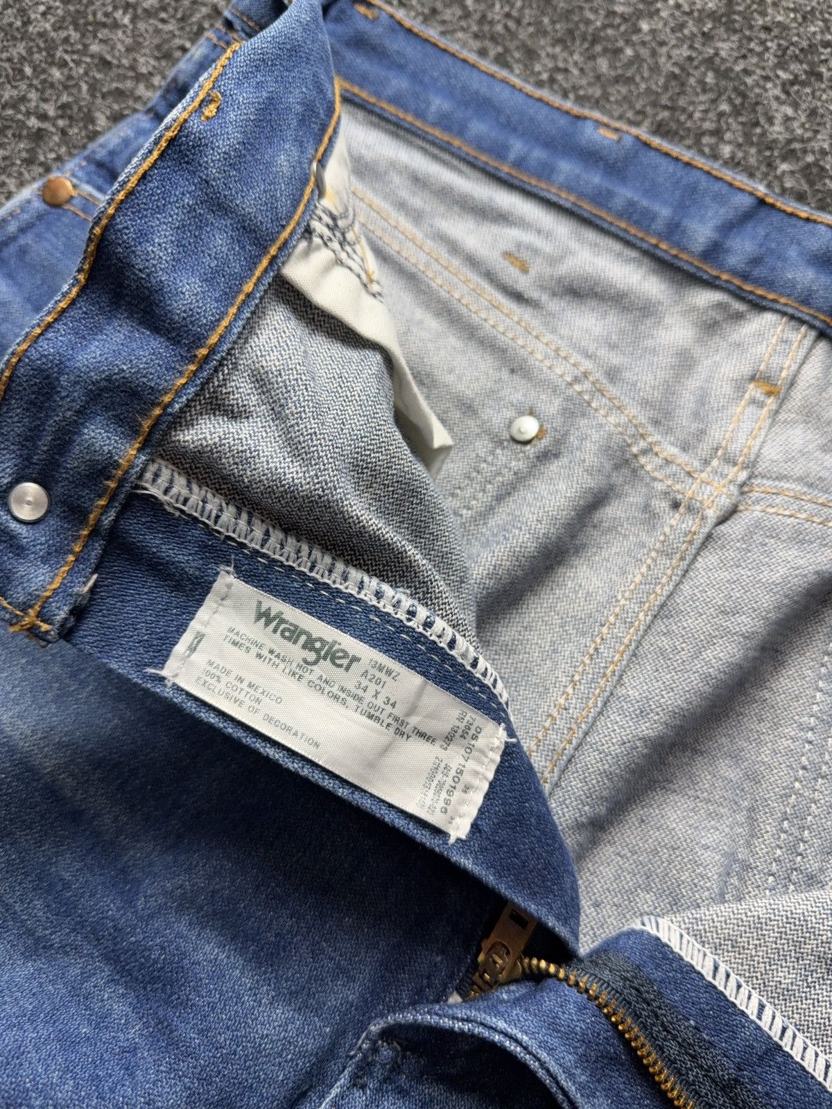 Wrangler Retro 90s Vintage Wrangler Classic Straight Leg Jeans W34 Size US 34 / EU 50 - 11 Thumbnail