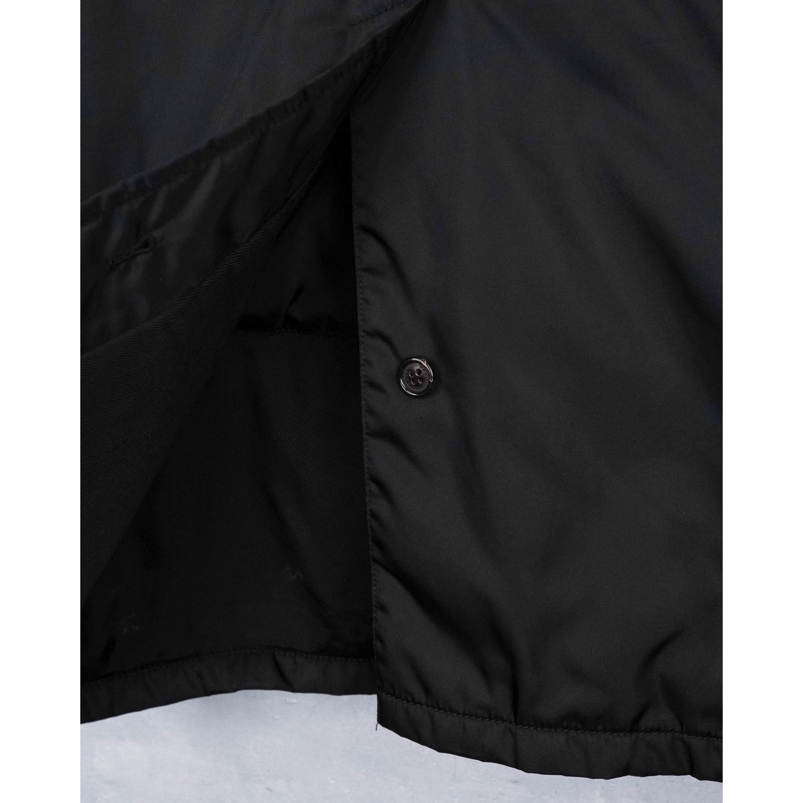 Prada Vintage prada black padded nylon button front coat jacket Size US L / EU 52-54 / 3 - 12 Thumbnail