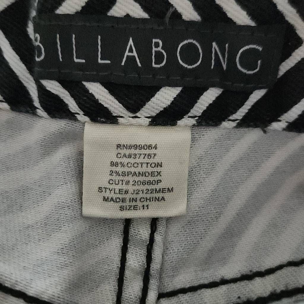 Billabong BillaBong Jeans Women's Size 11 Black White Geometric Patter Size 32" / US 10 / IT 46 - 4 Thumbnail