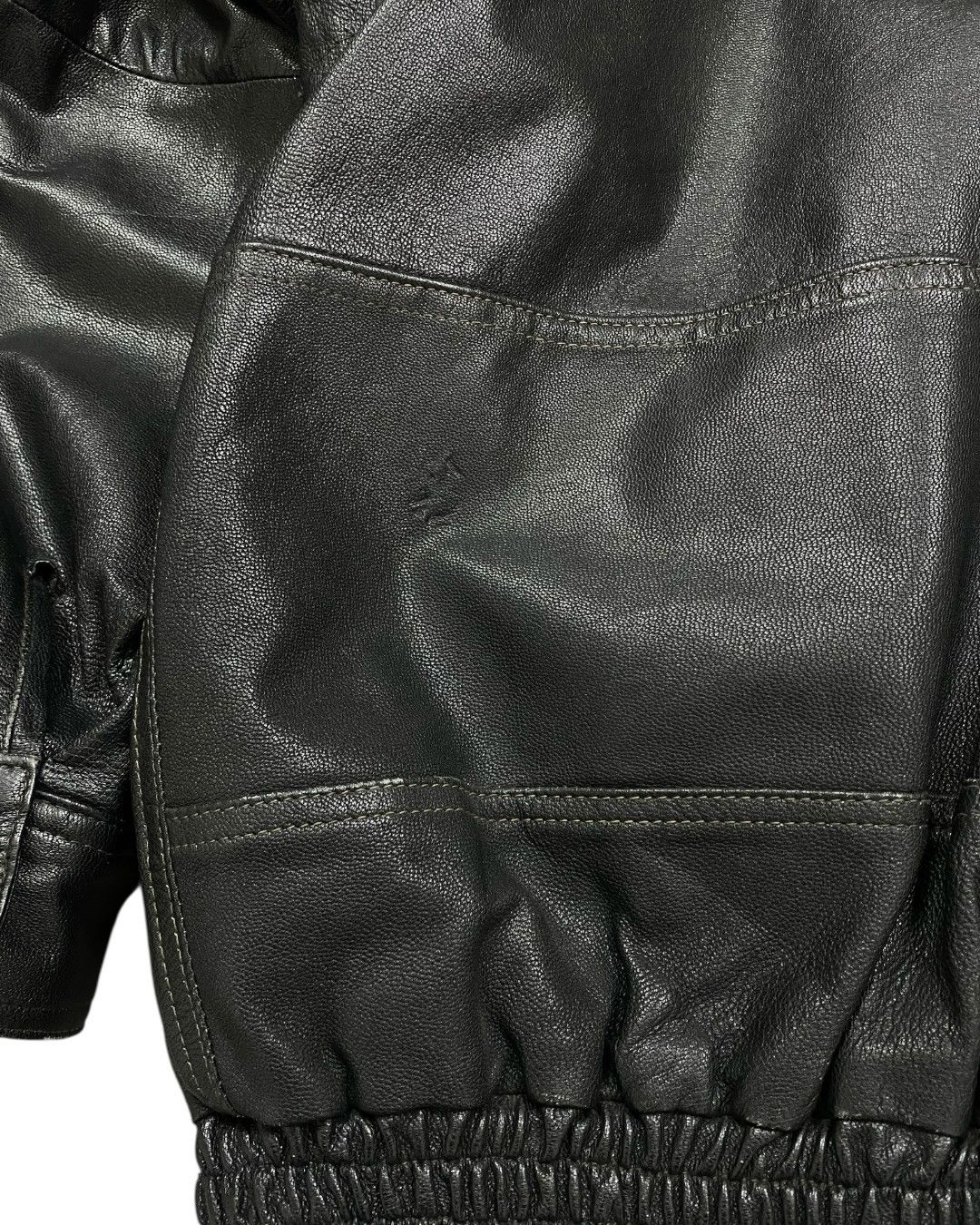 Genuine Leather Vintage 90's real leather bomber jacket Size US L / EU 52-54 / 3 - 2 Thumbnail