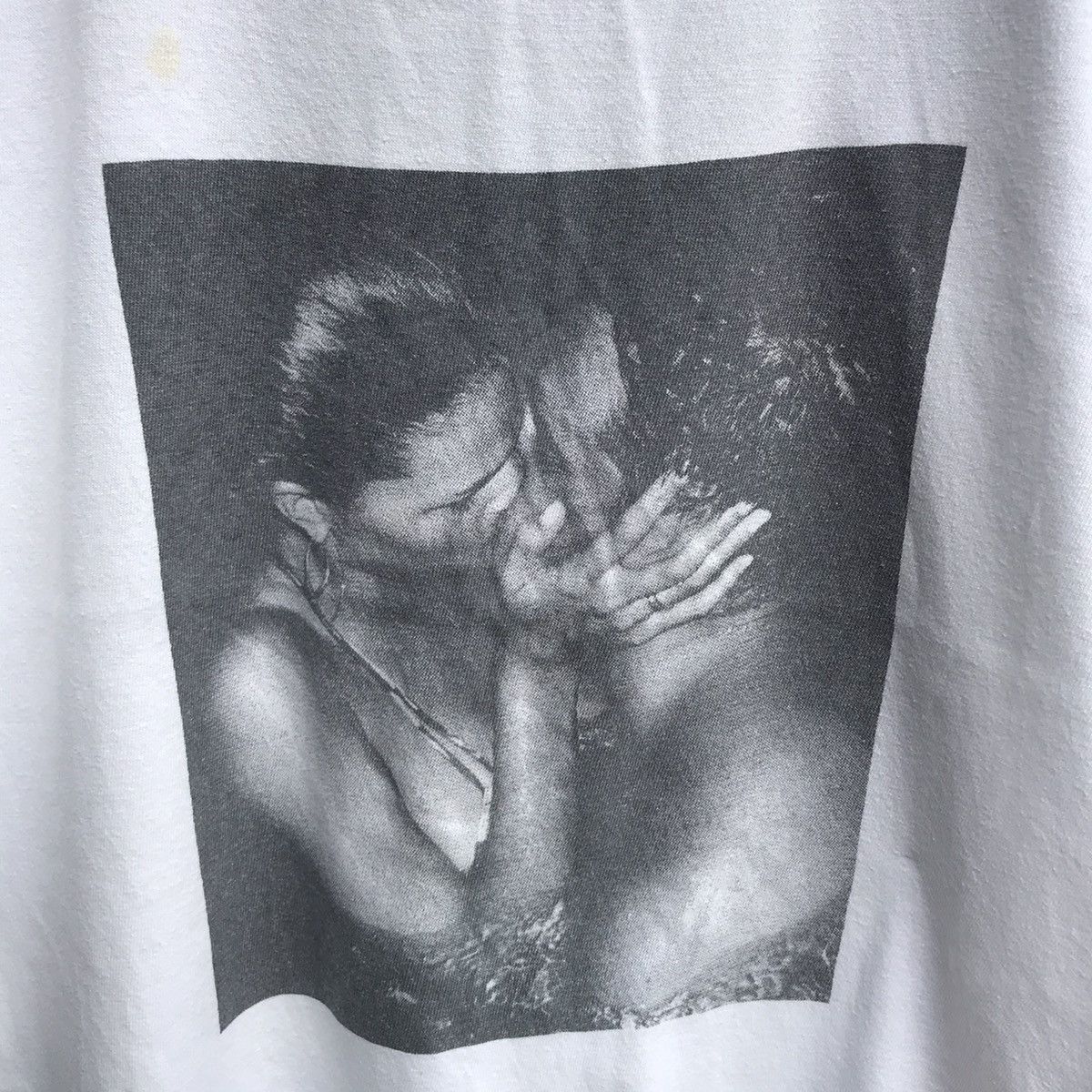 Vanquish VANQUISH couple kiss photo tee Size US M / EU 48-50 / 2 - 4 Thumbnail