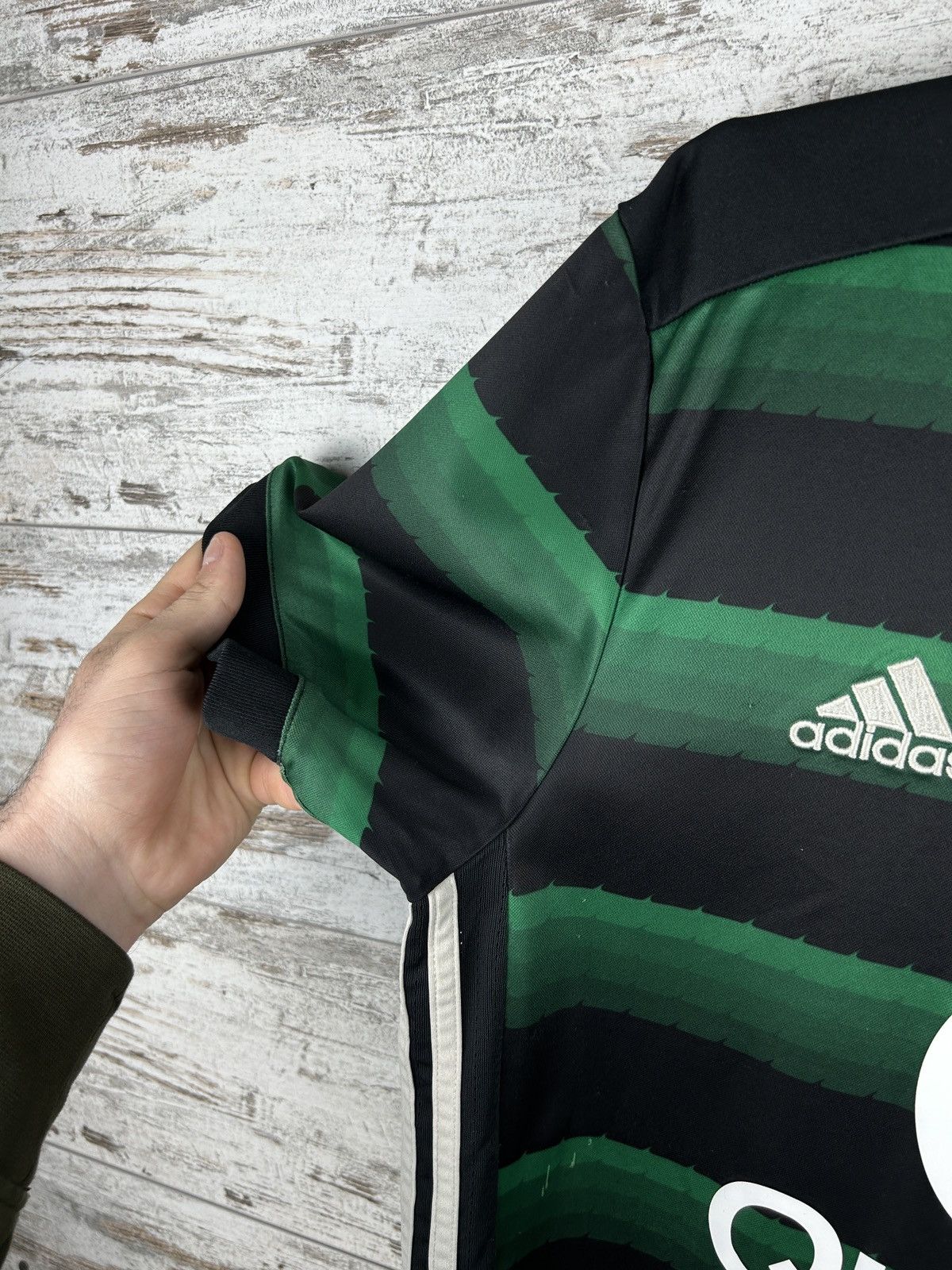 Adidas × Vintage Mens Vintage Adidas Feyenoord Rotterdam FC T-shirt soccer Size US M / EU 48-50 / 2 - 4 Thumbnail