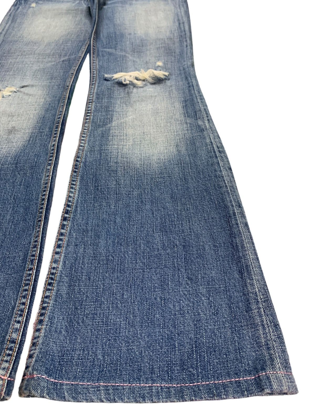 Hysteric Glamour × Japanese Brand Vintage Japanese Brand Faded Wash Distressed Flare Jeans Size 28" / US 6 / IT 42 - 7 Thumbnail