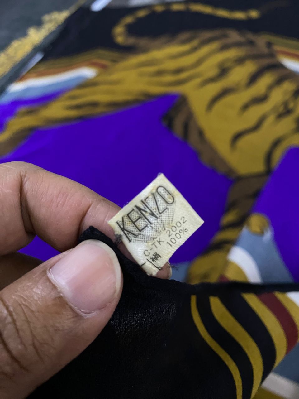 Kenzo Vintage 2002 Kenzo Tiger Fullprint Scarf Size ONE SIZE - 10 Thumbnail