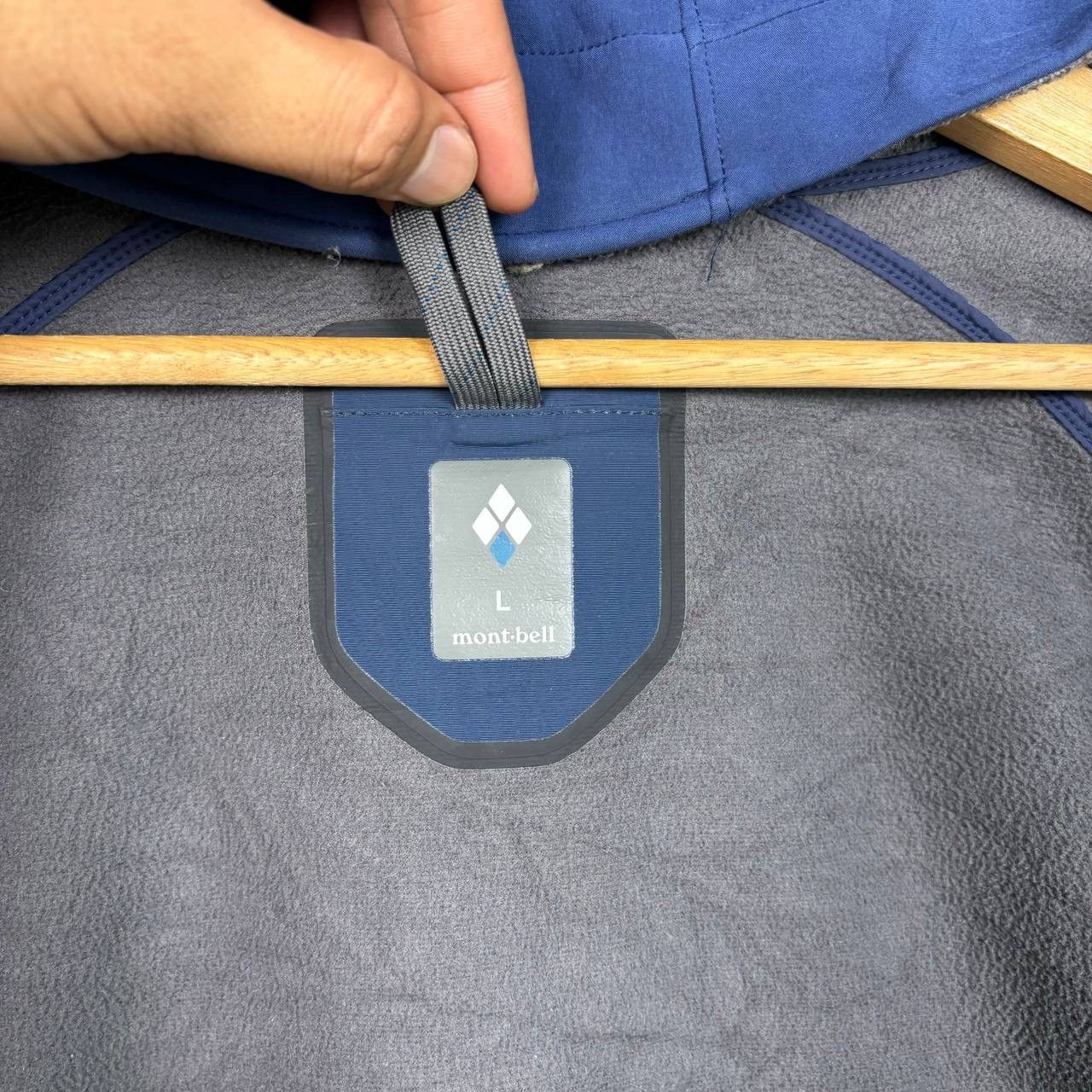 Montbell Montbell Softshell Climbarrier Hooded Jacket in Blue Size US L / EU 52-54 / 3 - 10 Thumbnail