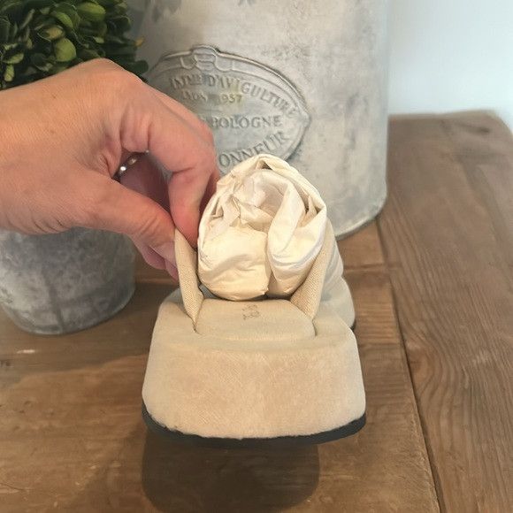 The Row NEW SSENSE THE ROW - Ginza sandals 37 ivory made in Italy Size US 7 / IT 37 - 6 Thumbnail