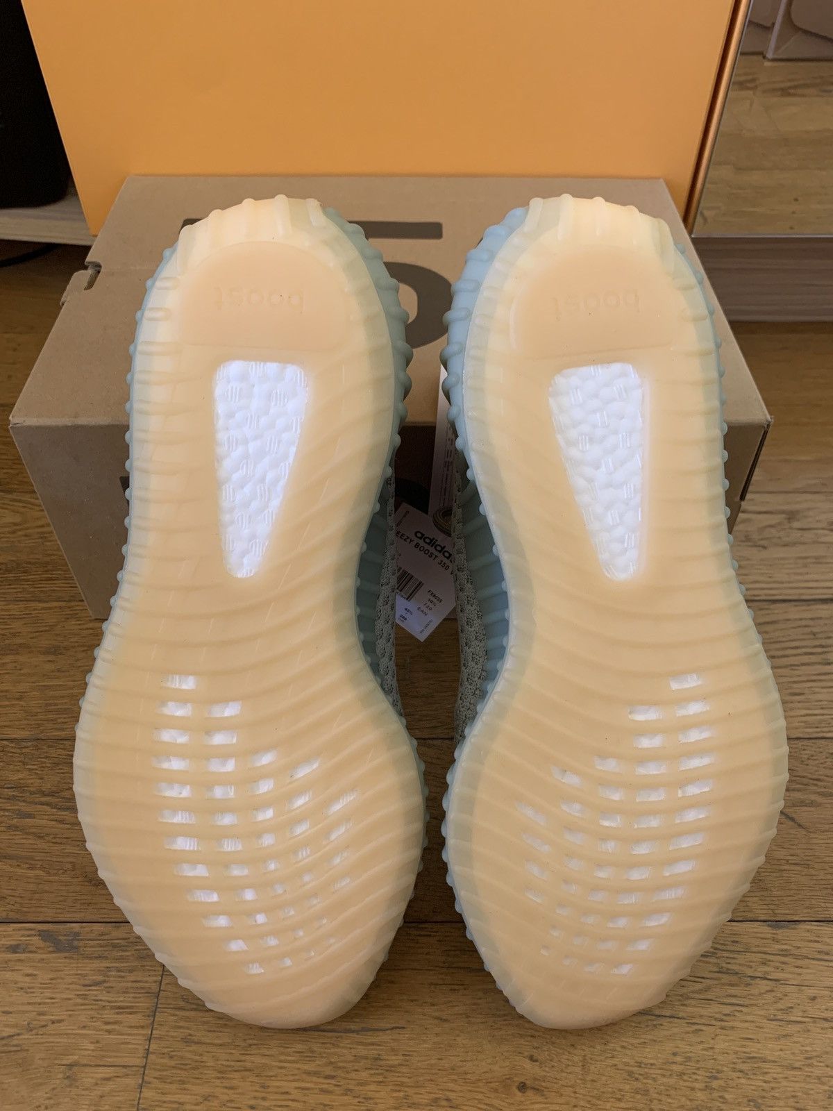Adidas × Kanye West Yeezy Boost 350 V2 Size US 11 / EU 44 - 5 Thumbnail