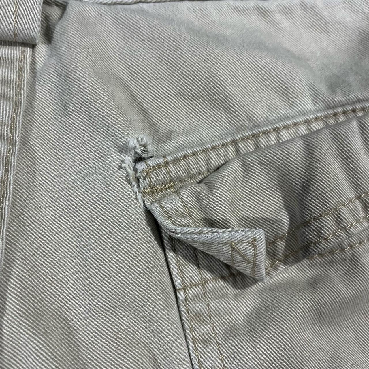 Levi's × Vintage Vintage 90’s Levi’s Silver Tab Khaki Cargo Shorts Size US 31 - 7 Thumbnail