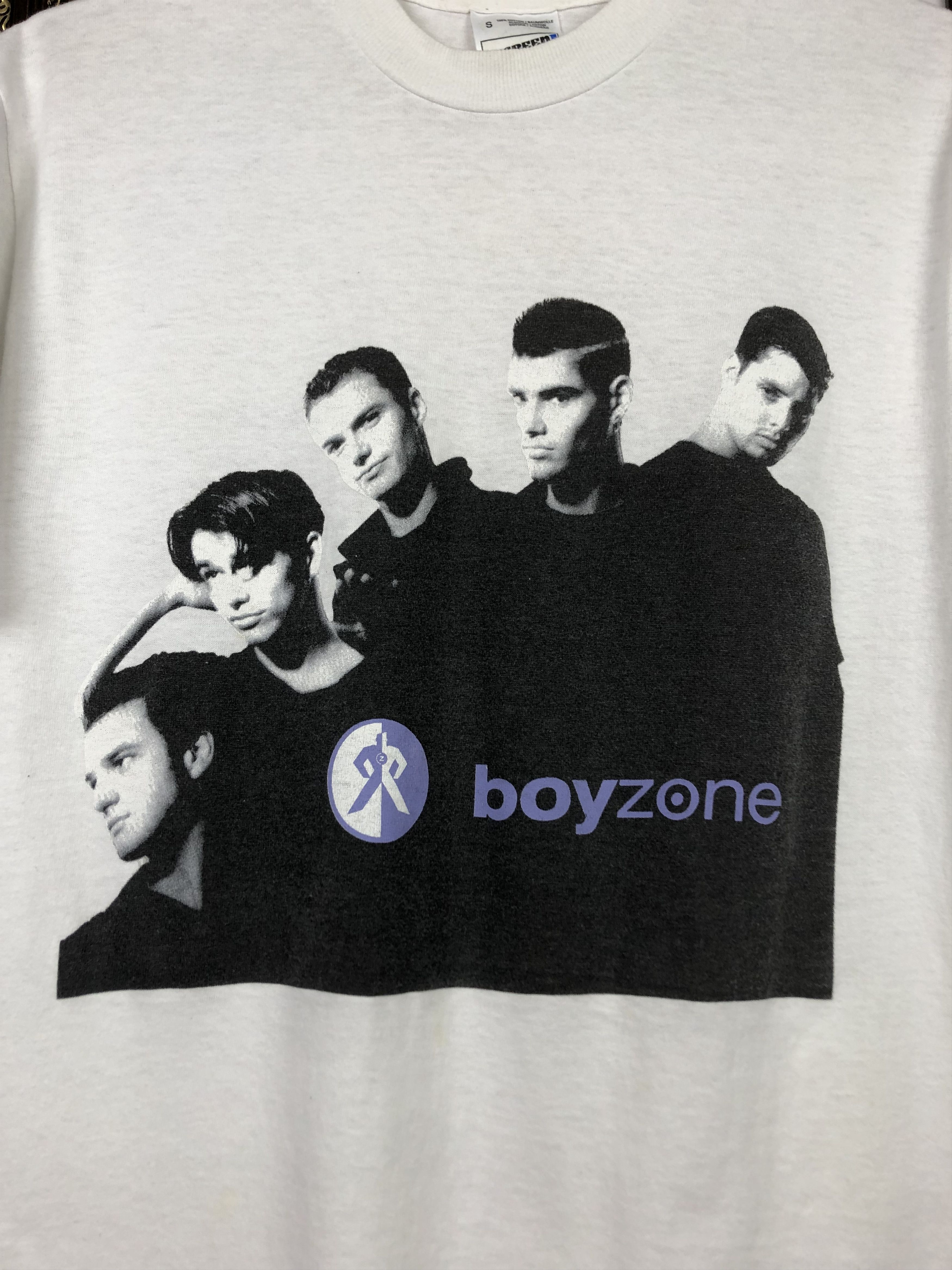 Band Tees Vintage 90's Boyzone Over Print White Band Shirt Rare Tee Size US S / EU 44-46 / 1 - 3 Thumbnail