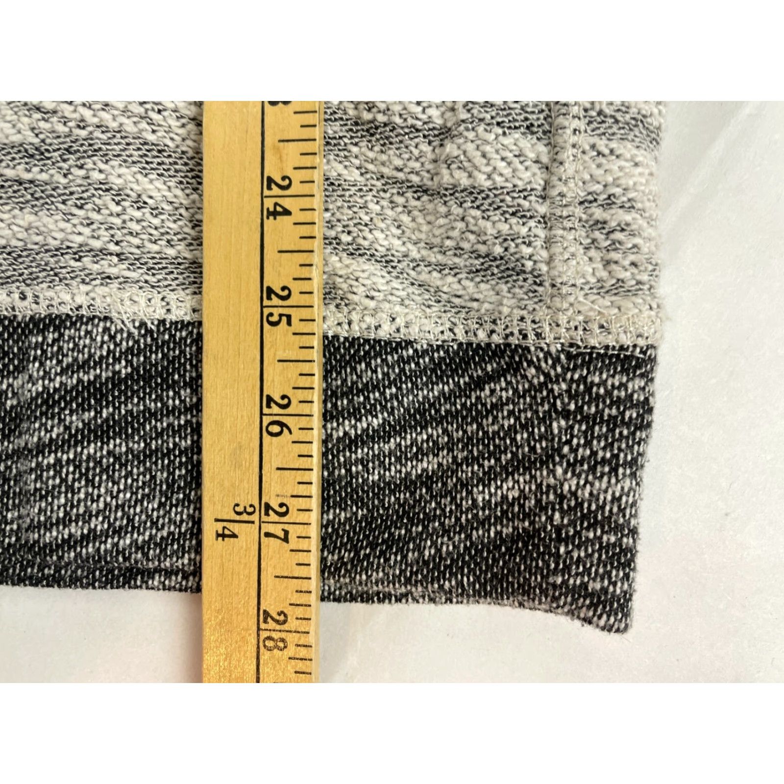 Vintage UNIONBAY Women's Size Medium Cream Gray Missing Hood String Sweater Size M / US 6-8 / IT 42-44 - 6 Thumbnail