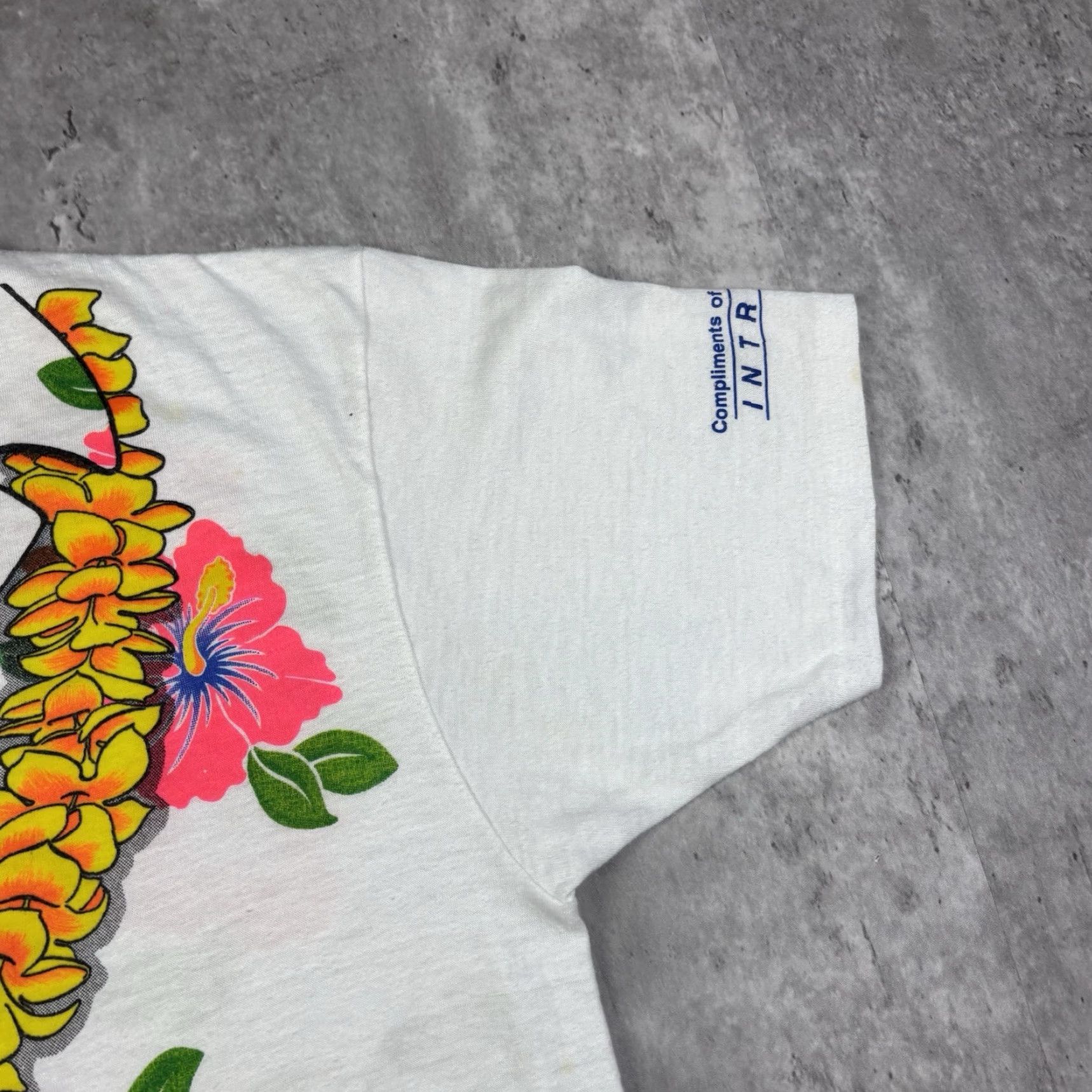 Hanes VINTAGE Hanes T-Shirt 80s Graphic Print Crew Neck Short Sleeve L Blue USA 80s 90s Cars Free! Superman Men Mens Regular Single Stitch Mock- up? Size US L / EU 52-54 / 3 - 7 Thumbnail