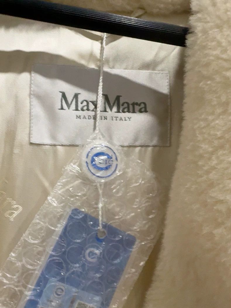 Max Mara maxmara plush teddy coat in white-2508 Size S / US 4 / IT 40 - 2 Thumbnail