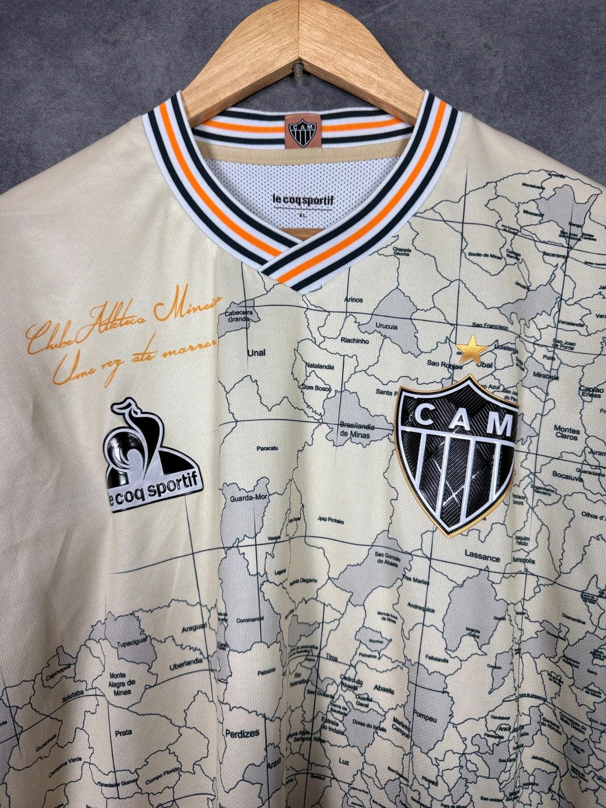 Le Coq Sportif Le Coq Sportif Atletico Mineiro Map Print T-Shirt Size US XL / EU 56 / 4 - 4 Thumbnail
