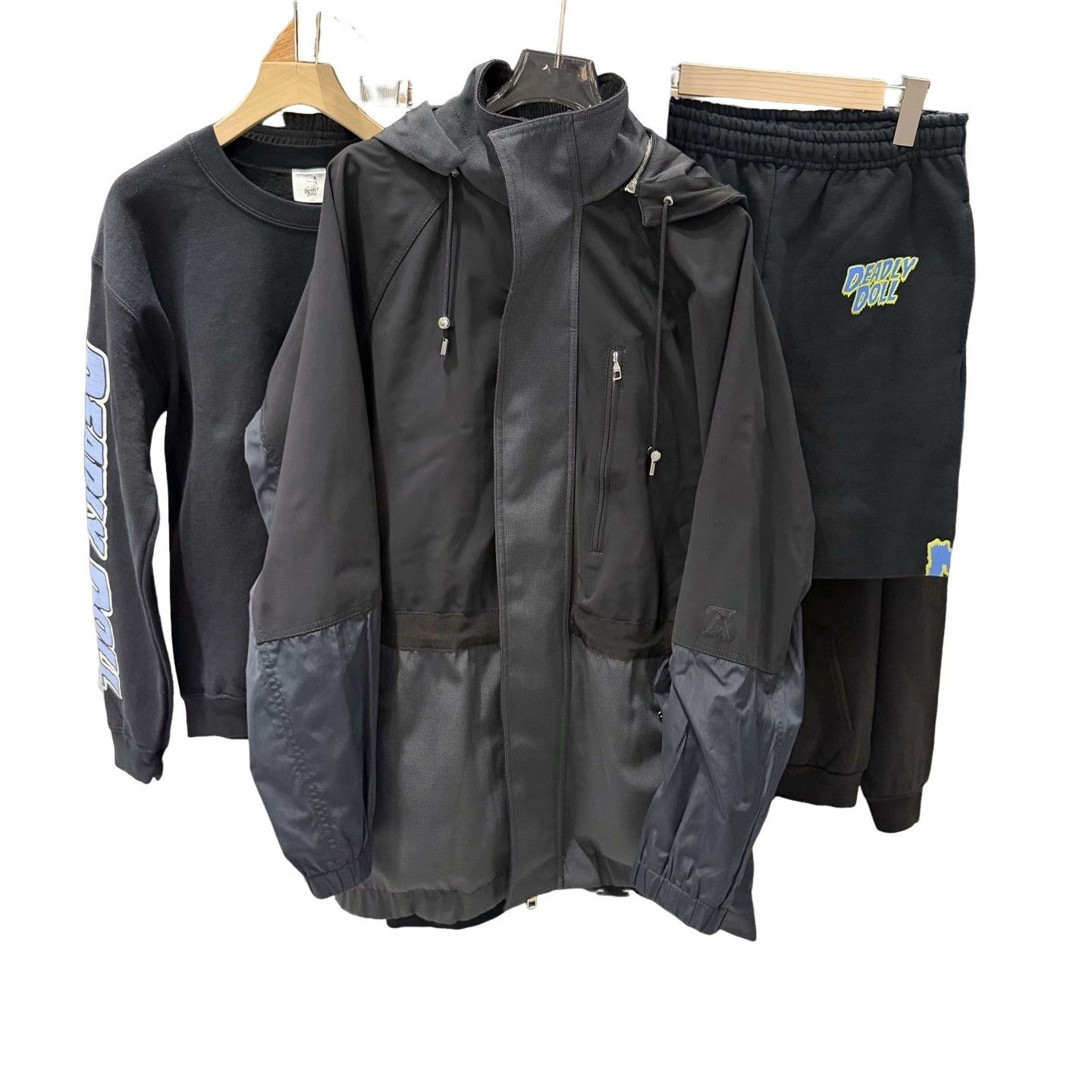 Louis Vuitton Louis Vuitton Hooded Jacket Black Size 50 Size US M / EU 48-50 / 2 - 1 Thumbnail